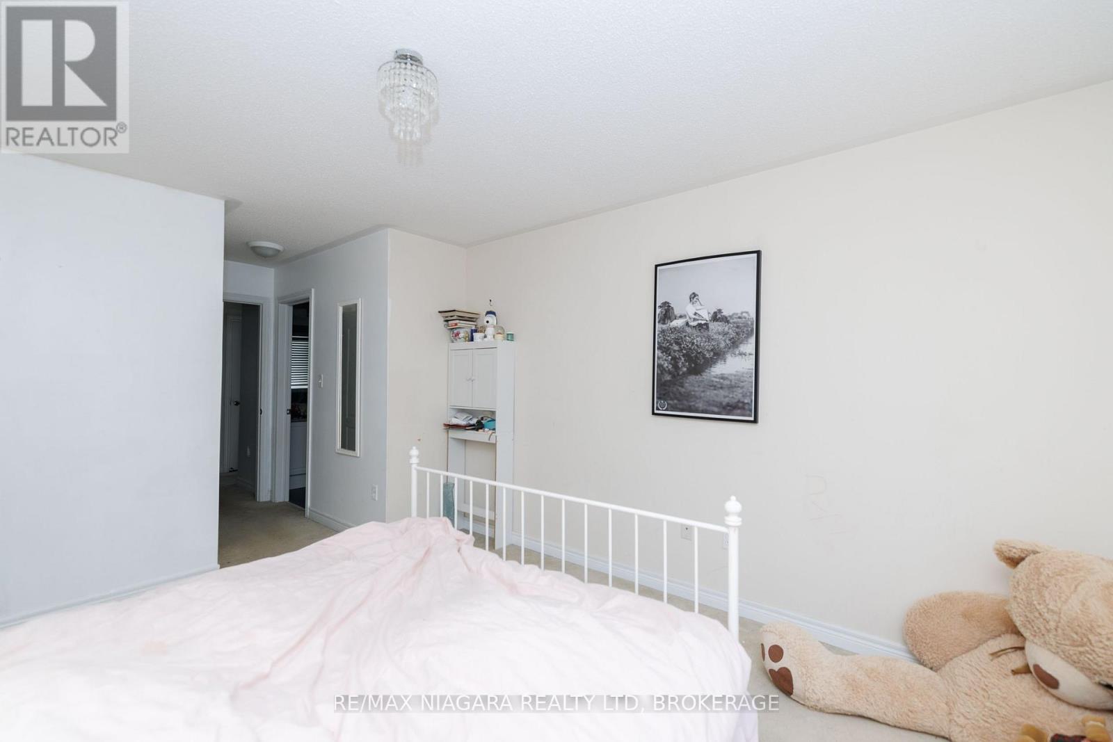 33 Colonel Lyall Street, St. Catharines, Ontario  L2P 0B3 - Photo 21 - X13759638