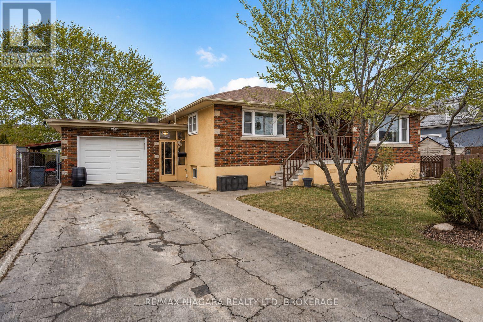 506 Main Street W, Port Colborne, Ontario  L3K 3W6 - Photo 2 - X13760006