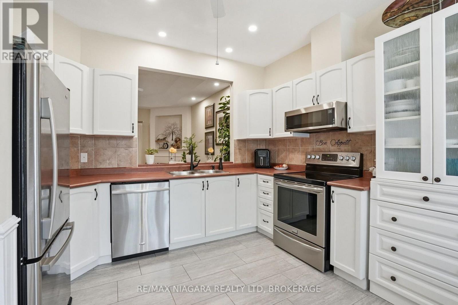 10 - 99 Linwell Road, St. Catharines, Ontario  L2N 1R6 - Photo 15 - X13760110
