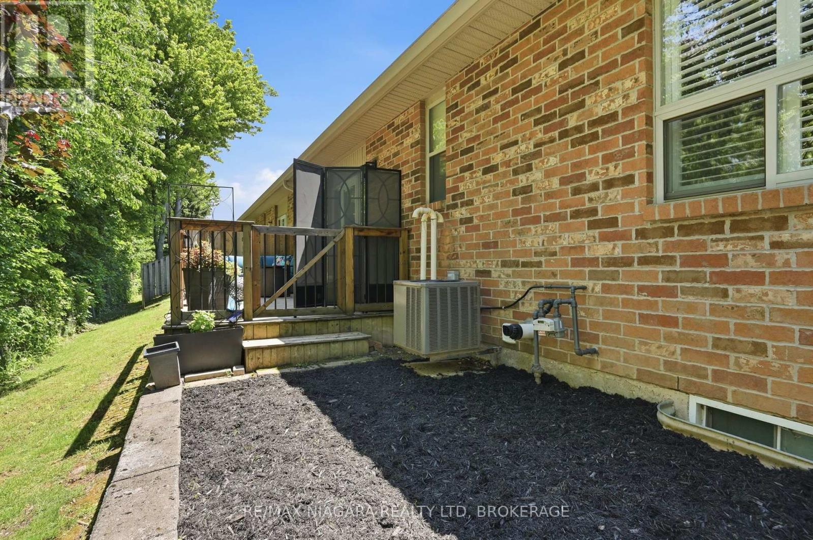 10 - 99 Linwell Road, St. Catharines, Ontario  L2N 1R6 - Photo 43 - X13760110