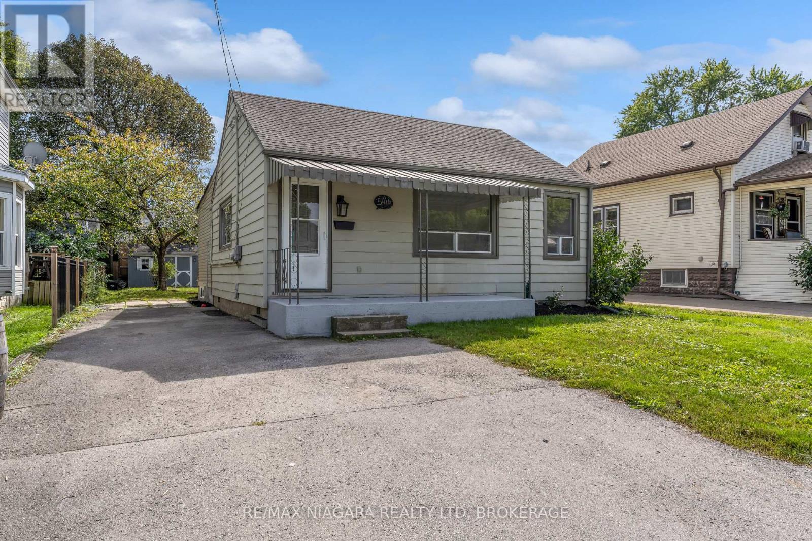 5416 Hamilton Street, Niagara Falls, Ontario  L2E 2W6 - Photo 1 - X13760210