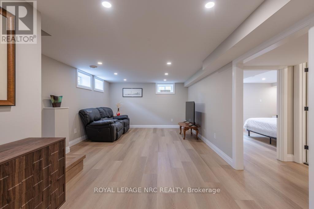 3 Glenayr Place, St. Catharines, Ontario  L2T 2A2 - Photo 27 - X13760432