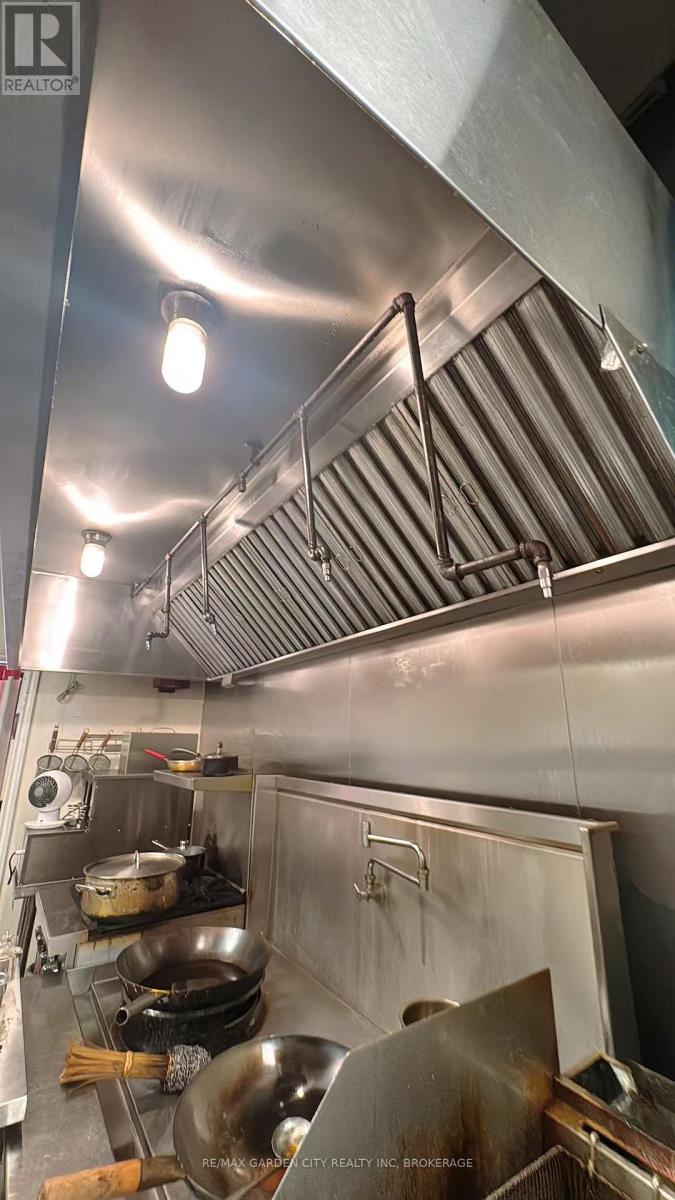 6 - 3701 Portage Road, Niagara Falls, Ontario  L2J 2K8 - Photo 1 - X13760588
