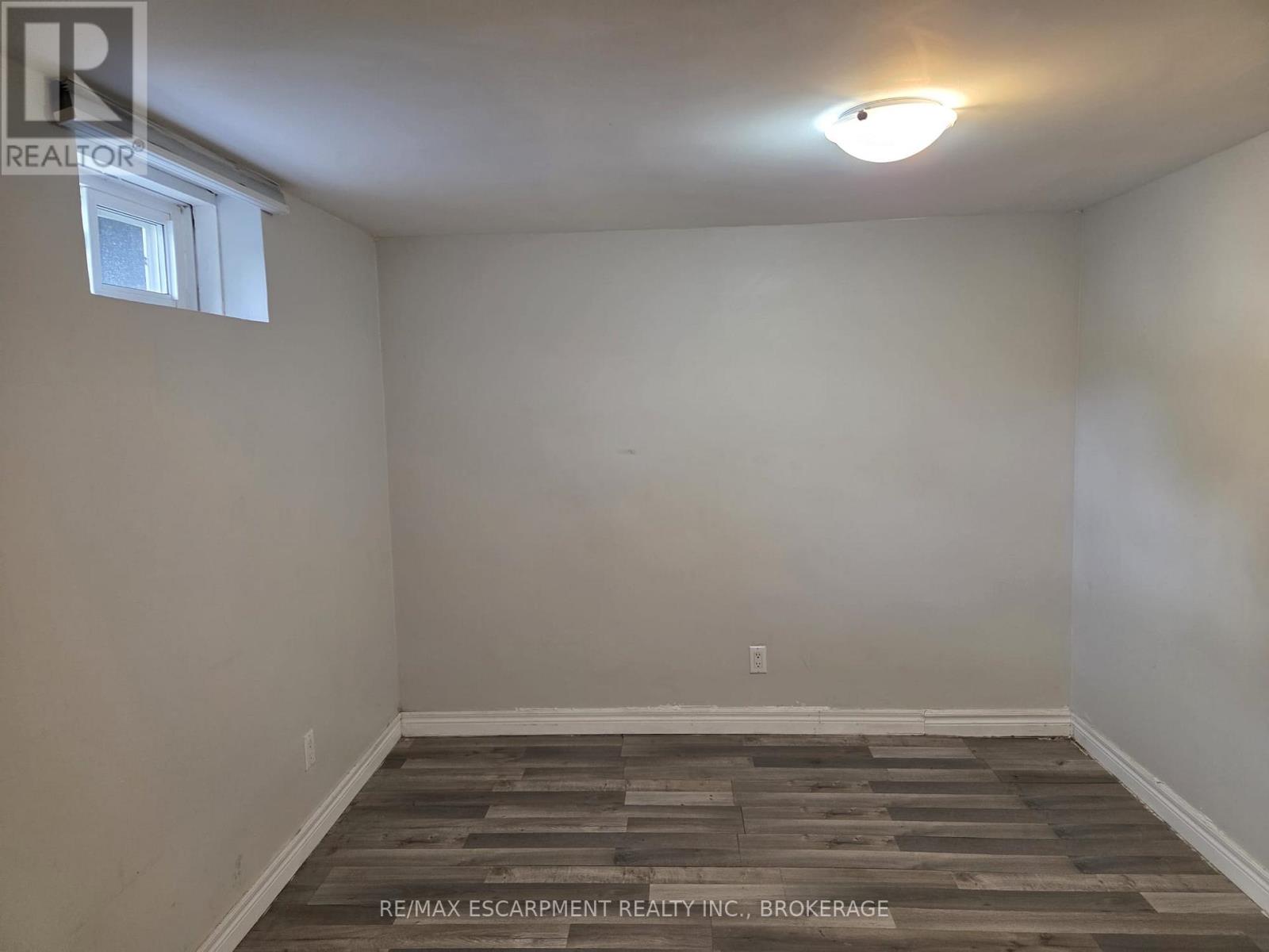 Lower - 32 Birchpark Drive, Grimsby, Ontario  L3M 4N1 - Photo 12 - X13761204