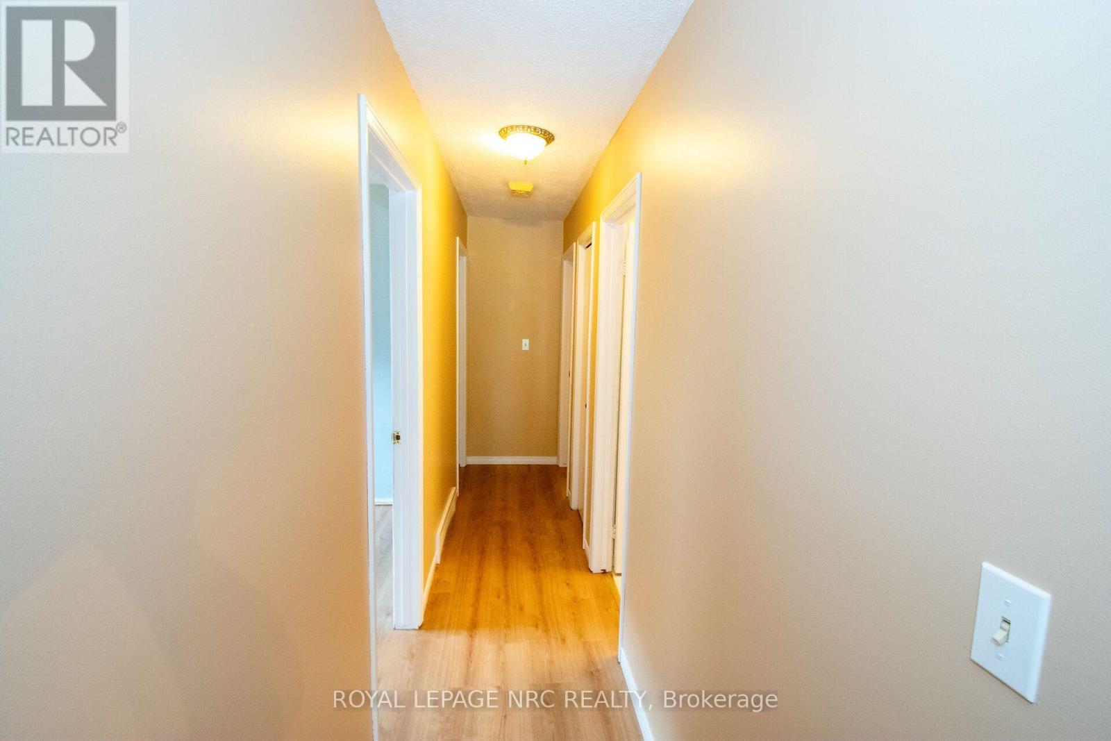 70 Oxford Street, St. Catharines, Ontario  L2P 3T6 - Photo 16 - X13761270