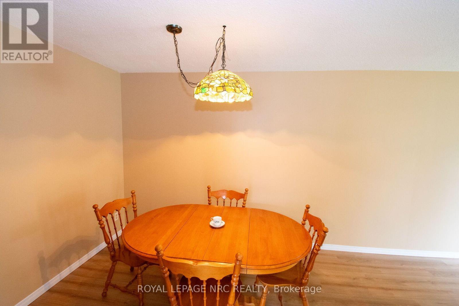 70 Oxford Street, St. Catharines, Ontario  L2P 3T6 - Photo 8 - X13761270