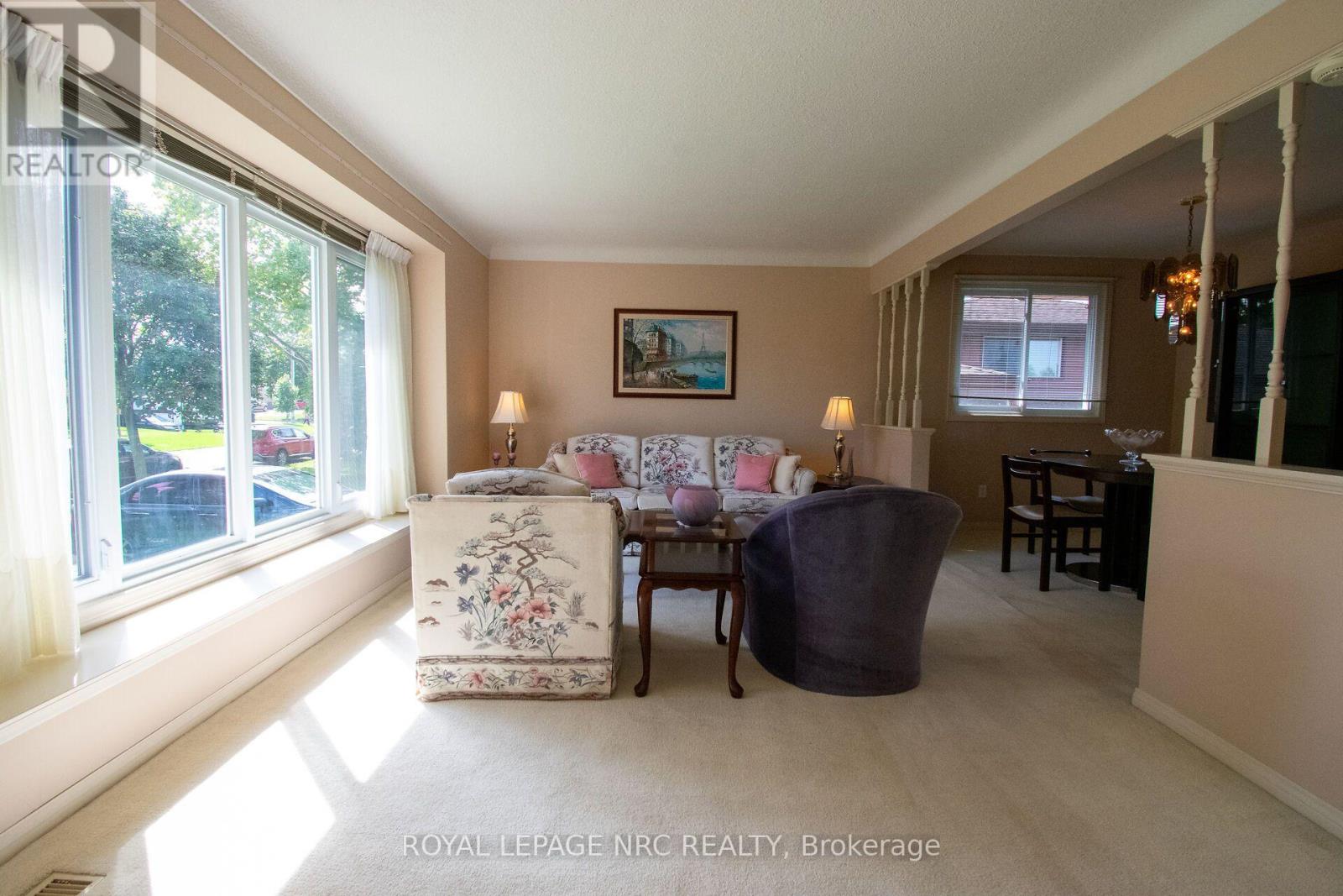 7 Dolly Circle, St. Catharines, Ontario  L2P 3T2 - Photo 7 - X13763752