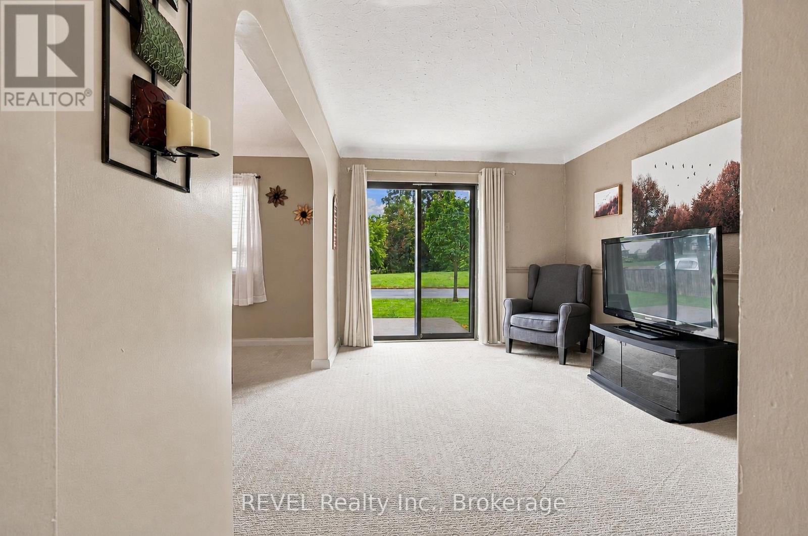 42 Wildwood Road, St. Catharines, Ontario  L2M 6Z8 - Photo 25 - X13764352