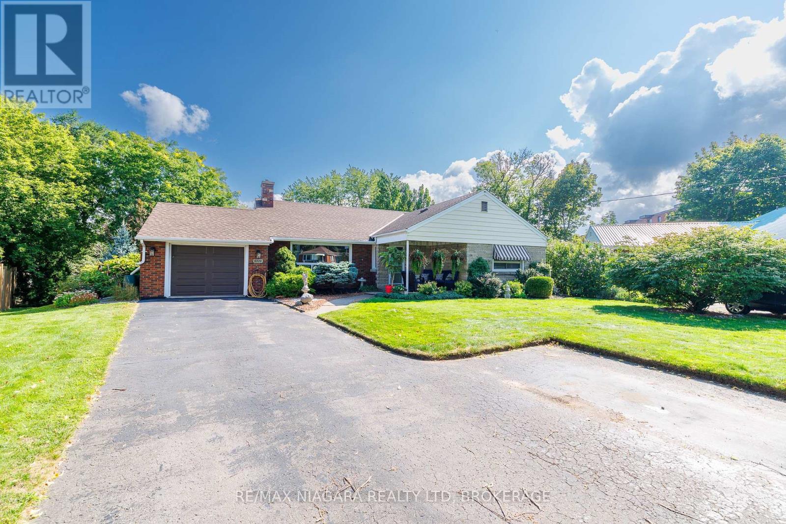 6329 Goodsir Crescent, Niagara Falls, Ontario  L2G 1H2 - Photo 3 - X13764438