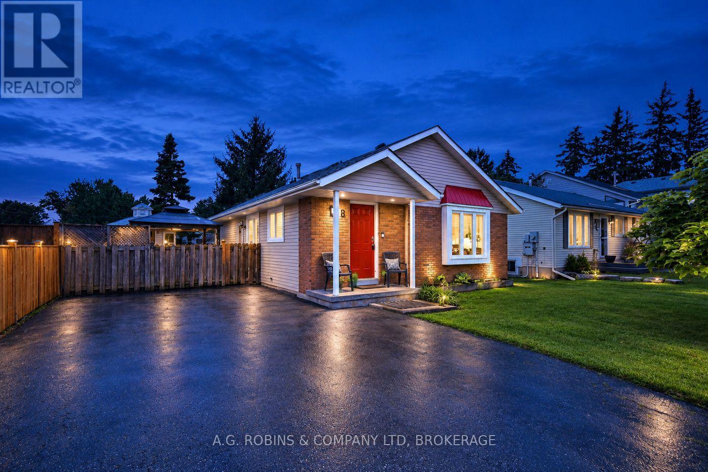 8 Abbott Lane, Haldimand, Ontario  N0A 1E0 - Photo 2 - X13766448