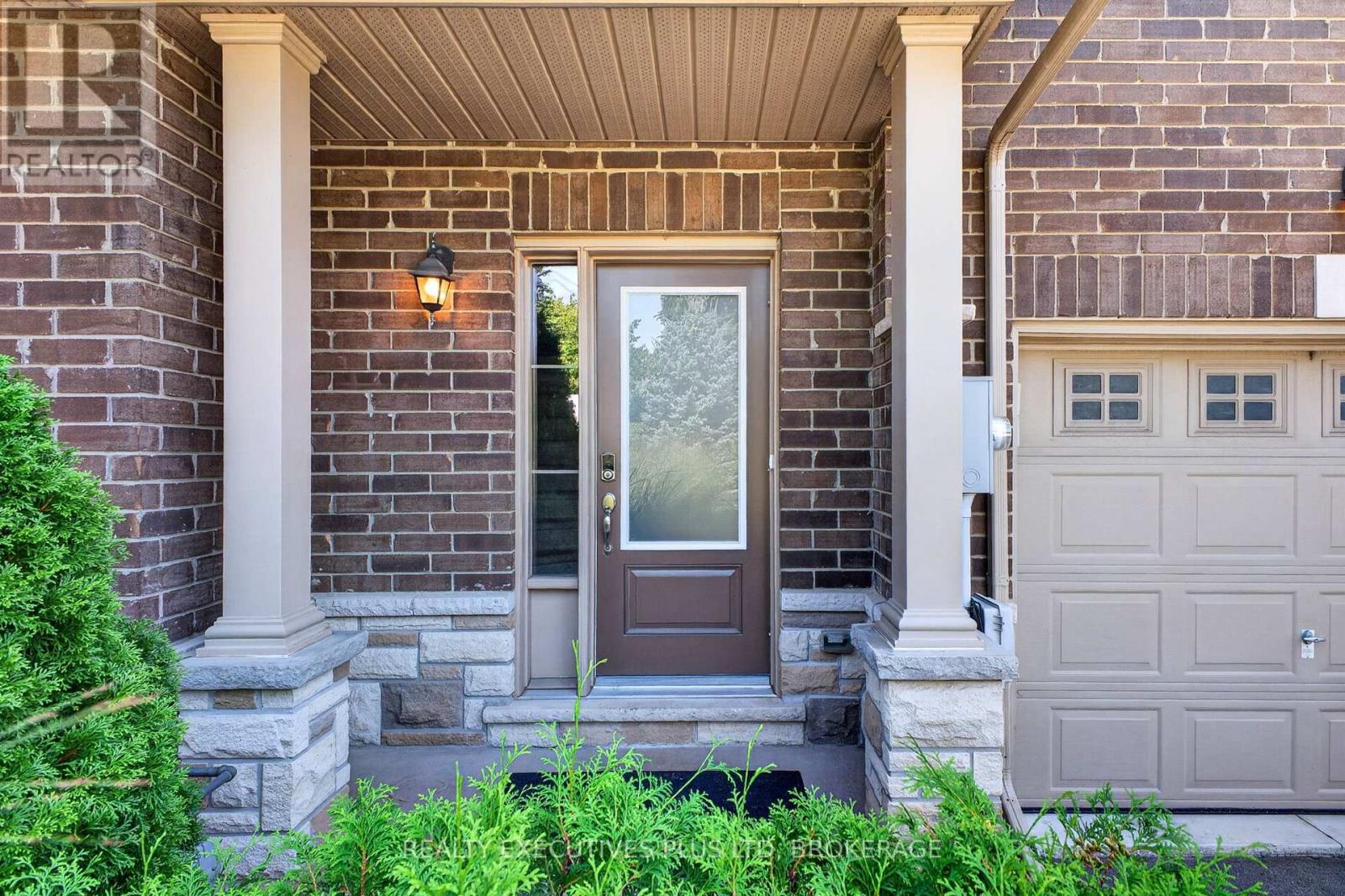 9 - 43 Kerman Avenue, Grimsby, Ontario  L3M 0G2 - Photo 4 - X13766502