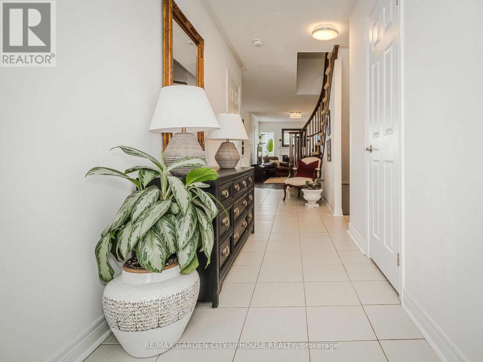 54 Keith Crescent, Niagara-On-The-Lake, Ontario  L0S 1J0 - Photo 3 - X13766758