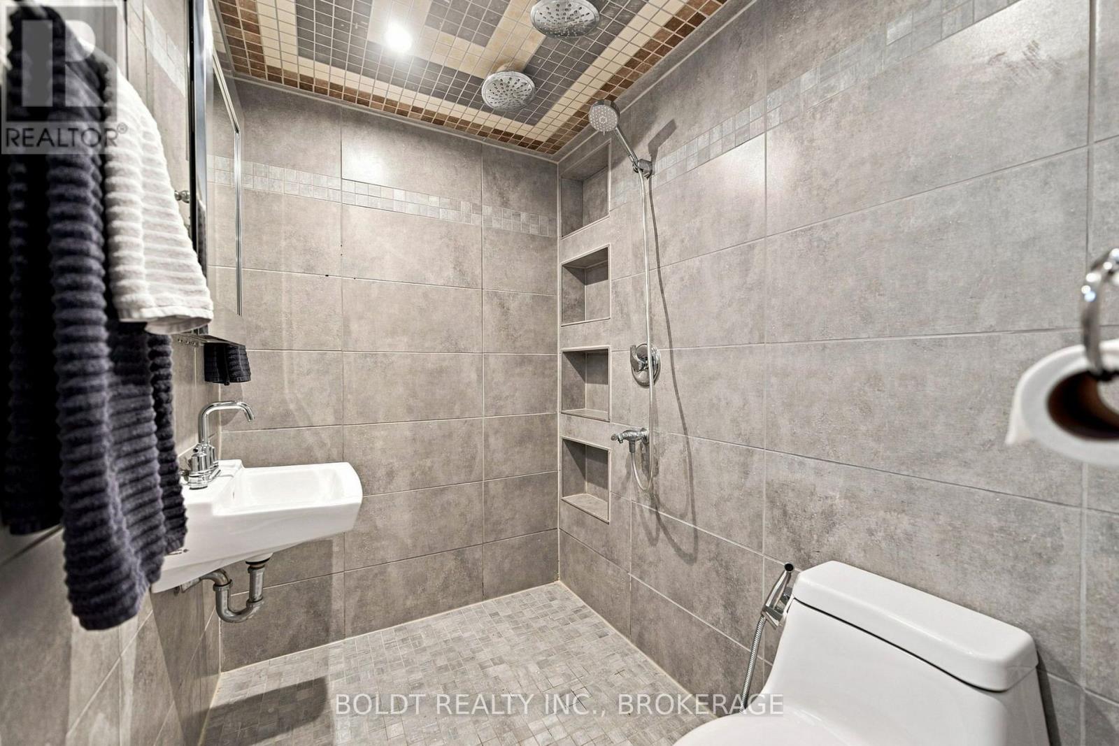 84 Allanbrook Street, Hamilton, Ontario  L8J 1R1 - Photo 40 - X13767056