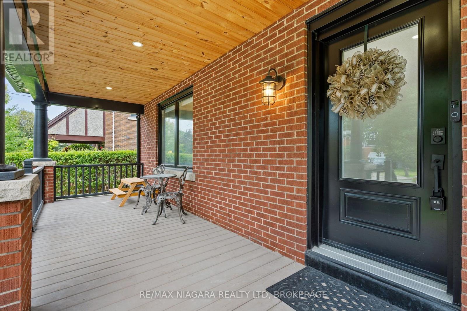 157 Aqueduct Street, Welland, Ontario  L3C 1C3 - Photo 4 - X13767078