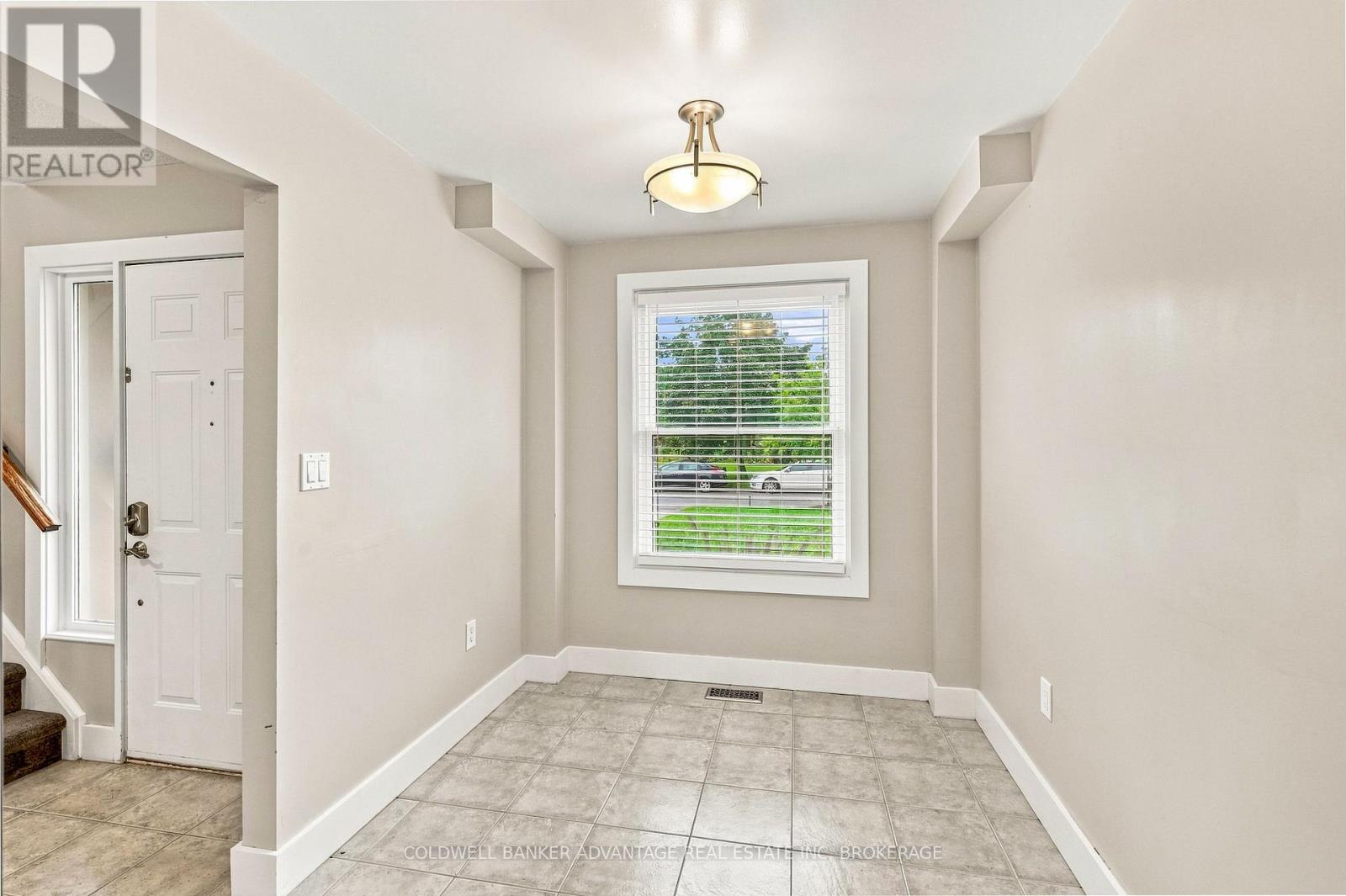 39 Dundee Drive, St. Catharines, Ontario  L2P 3S9 - Photo 7 - X13767402