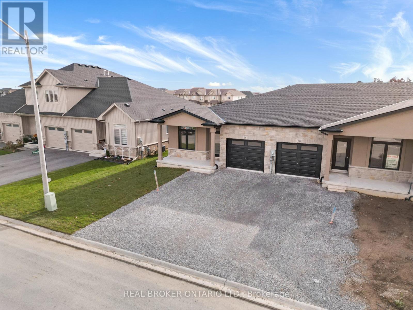 26 Austin Drive, Welland, Ontario  L3C 0J8 - Photo 4 - X13768248