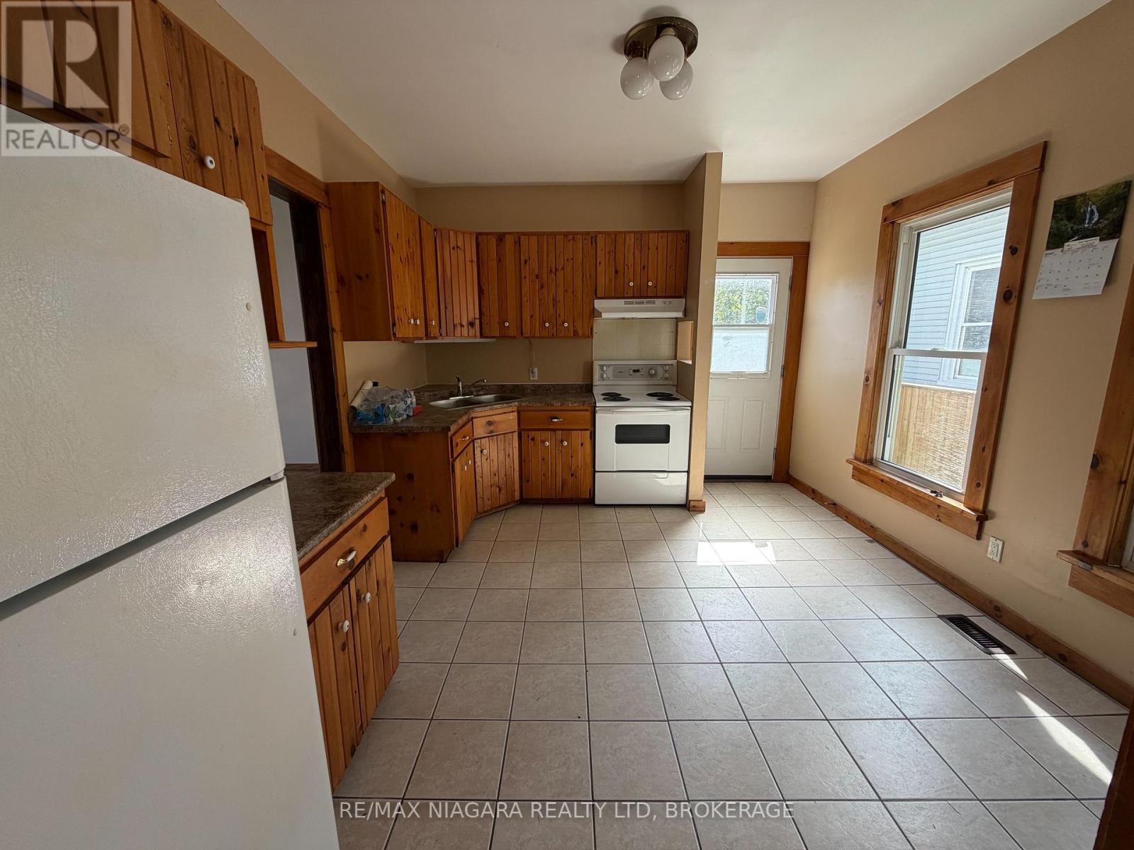 4712 Cookman Crescent, Niagara Falls, Ontario  L2E 1C2 - Photo 5 - X13768654