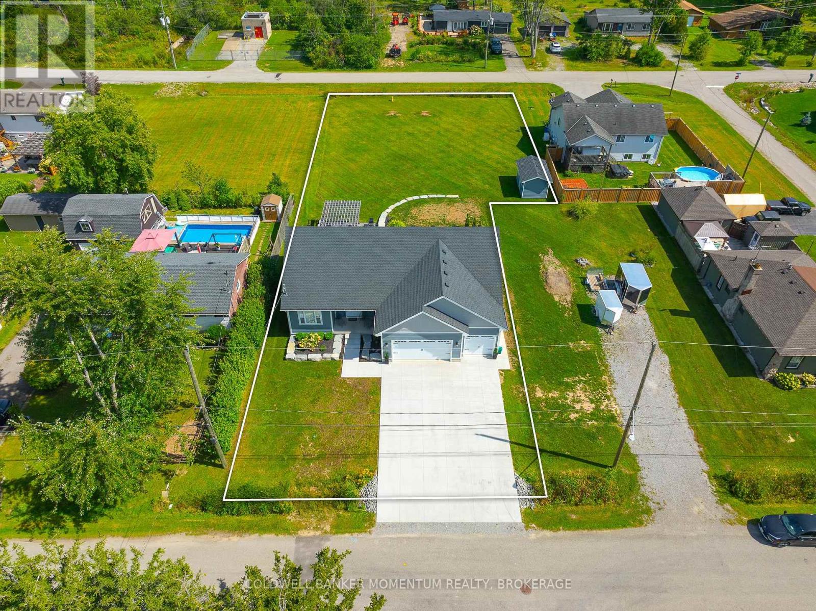 104 Neva Road, Fort Erie, Ontario  L0S 1N0 - Photo 1 - X13768836