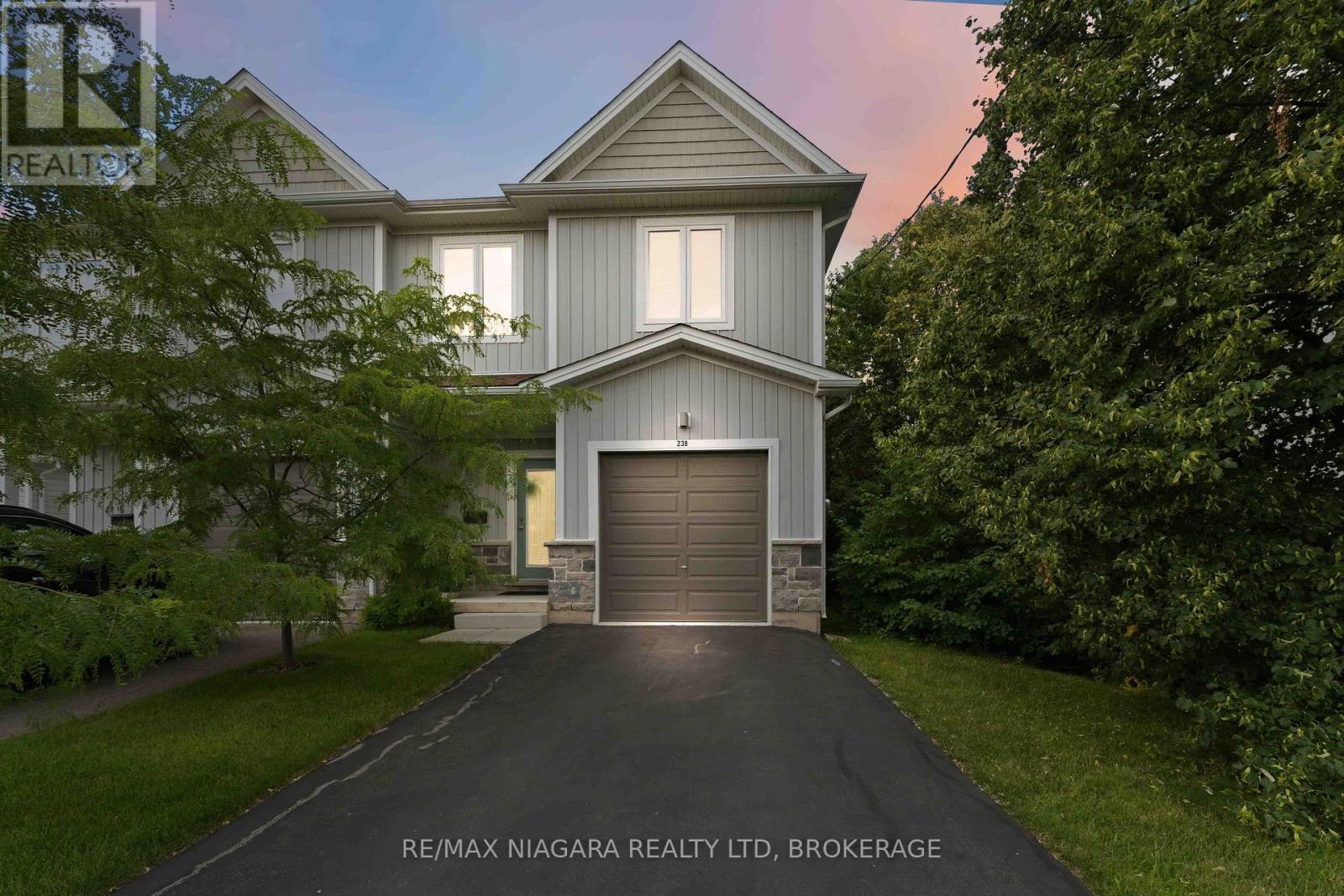 23b Bloomfield Avenue, St. Catharines, Ontario  L2P 1W8 - Photo 1 - X13768948
