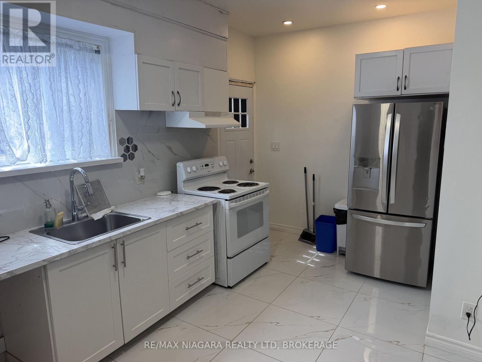 1 - 272 Mitchell Street, Port Colborne, Ontario  L3K 1Y6 - Photo 3 - X13769130