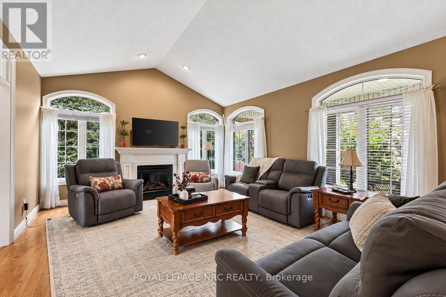 400 Lakeview Drive, Woodstock, Ontario  N4T 1V3 - Photo 7 - X13769302