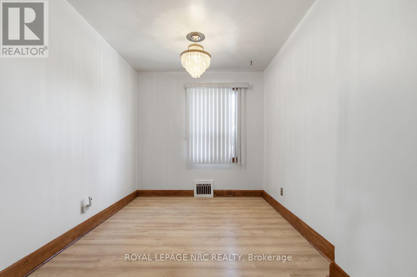 7 Beard Place, St. Catharines, Ontario  L2P 2P1 - Photo 10 - X13769432