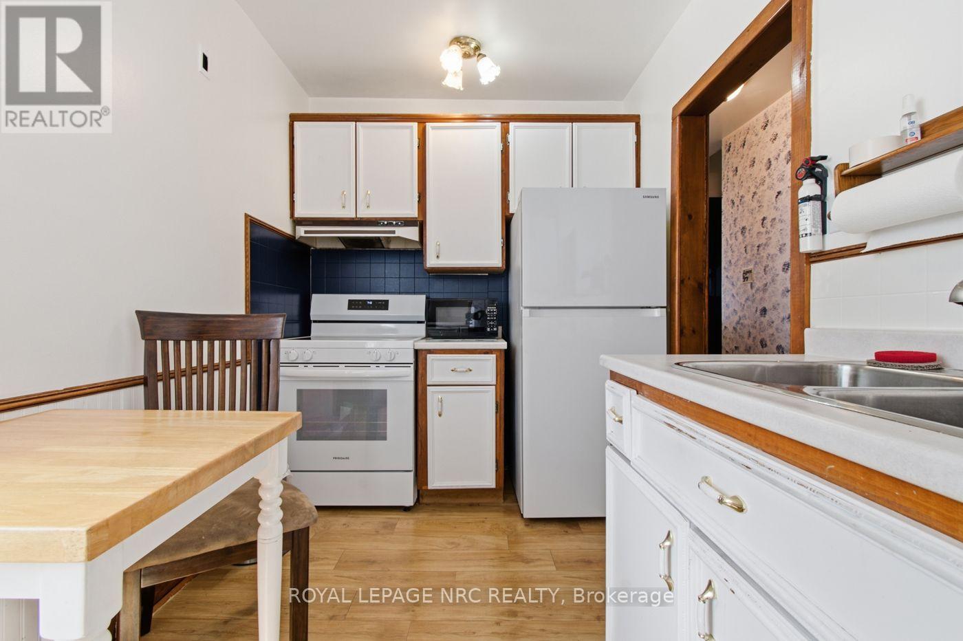 7 Beard Place, St. Catharines, Ontario  L2P 2P1 - Photo 11 - X13769432