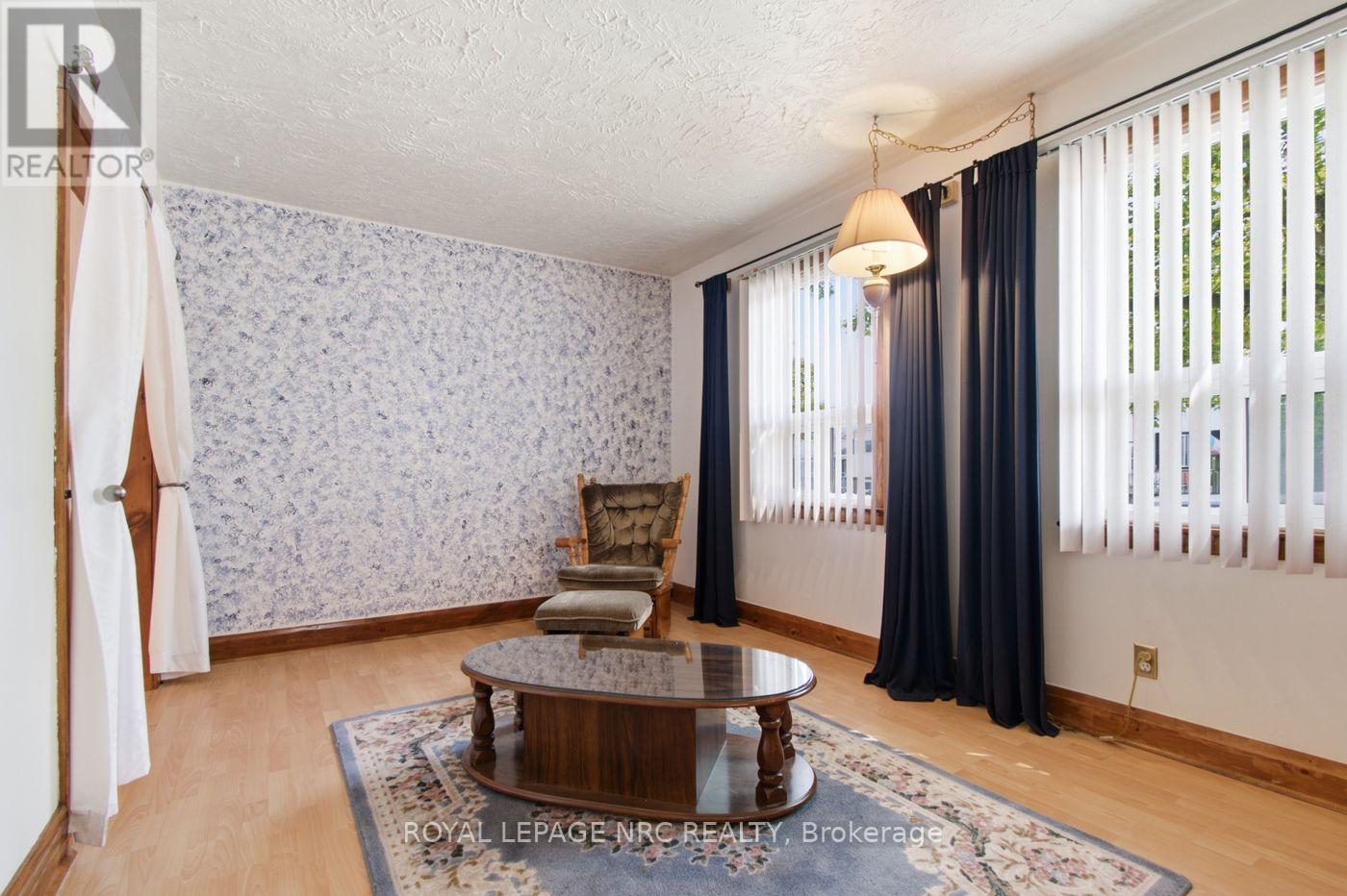 7 Beard Place, St. Catharines, Ontario  L2P 2P1 - Photo 7 - X13769432