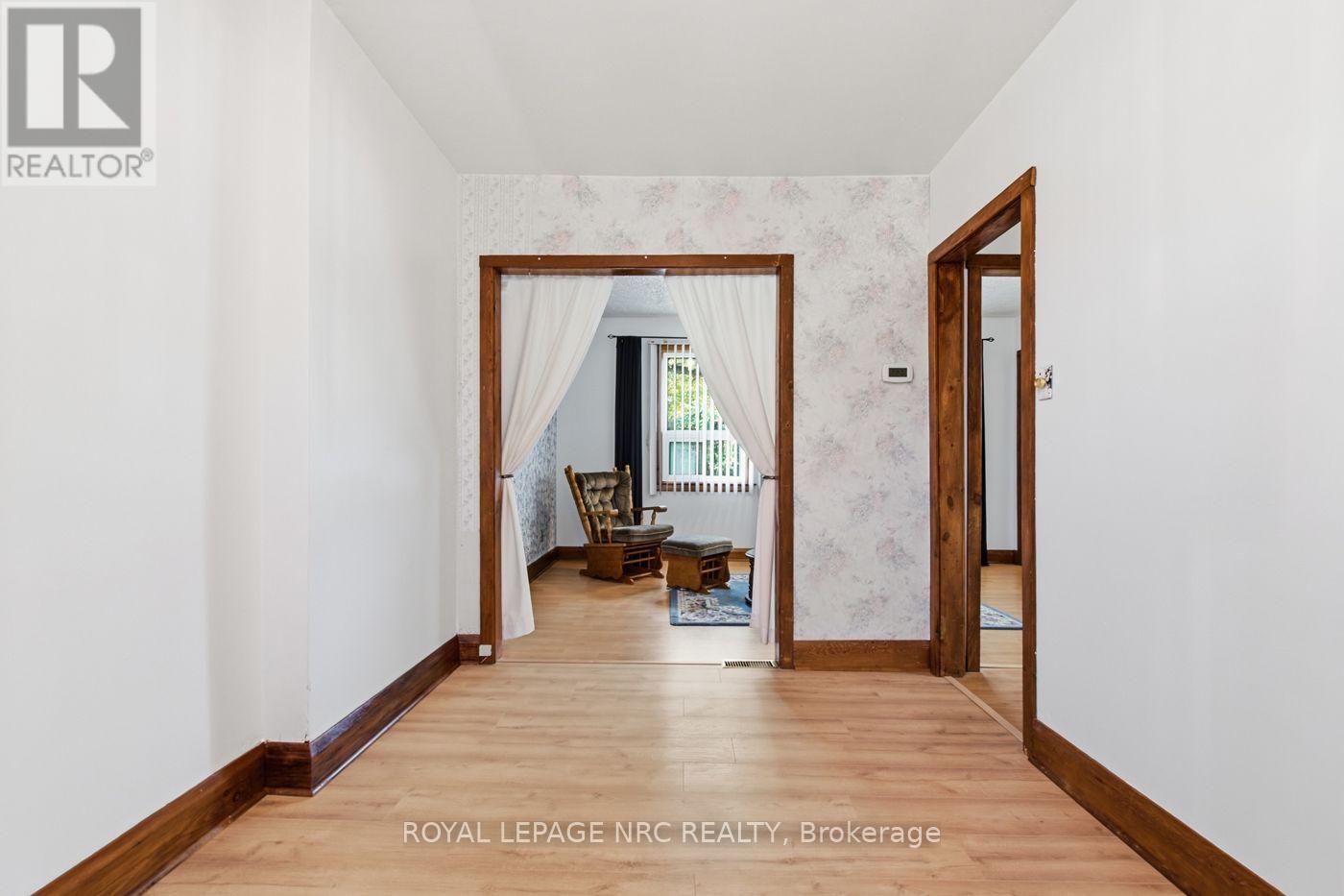 7 Beard Place, St. Catharines, Ontario  L2P 2P1 - Photo 9 - X13769432