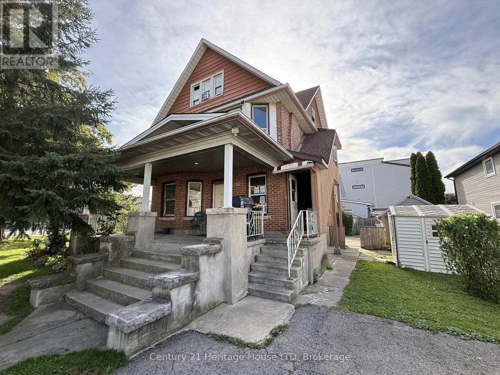 31 Pine Street N, Thorold, Ontario  L2V 2P1 - Photo 7 - X13769760