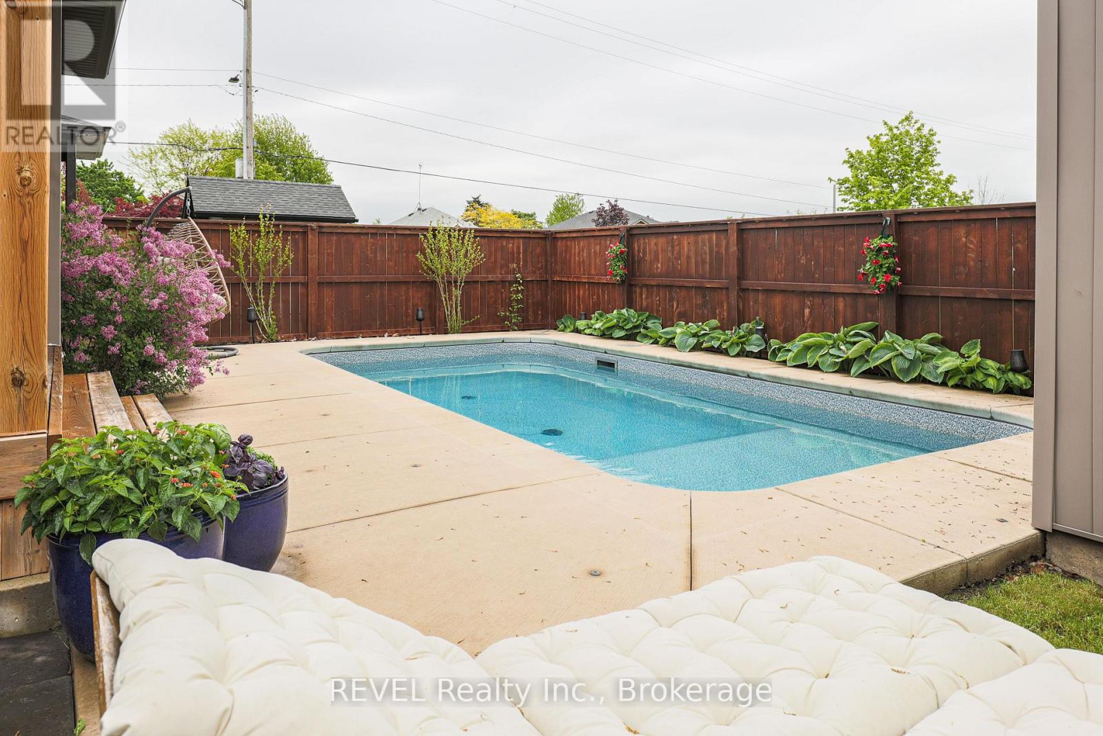 15 Willowbrook Drive, Welland, Ontario  L3C 0G1 - Photo 5 - X13770484