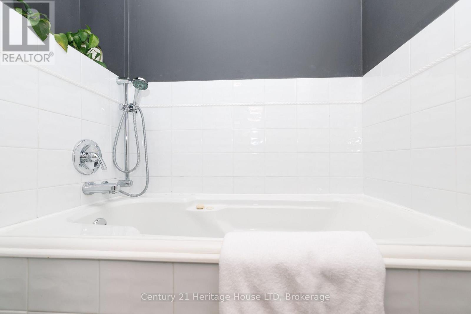 14 Stanley Street, St. Catharines, Ontario  L2M 1S6 - Photo 19 - X13782444