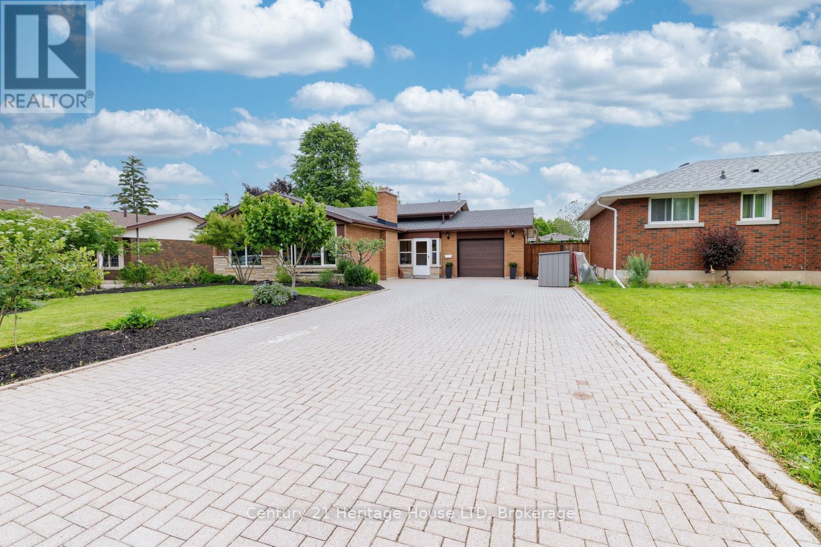 14 Stanley Street, St. Catharines, Ontario  L2M 1S6 - Photo 3 - X13782444