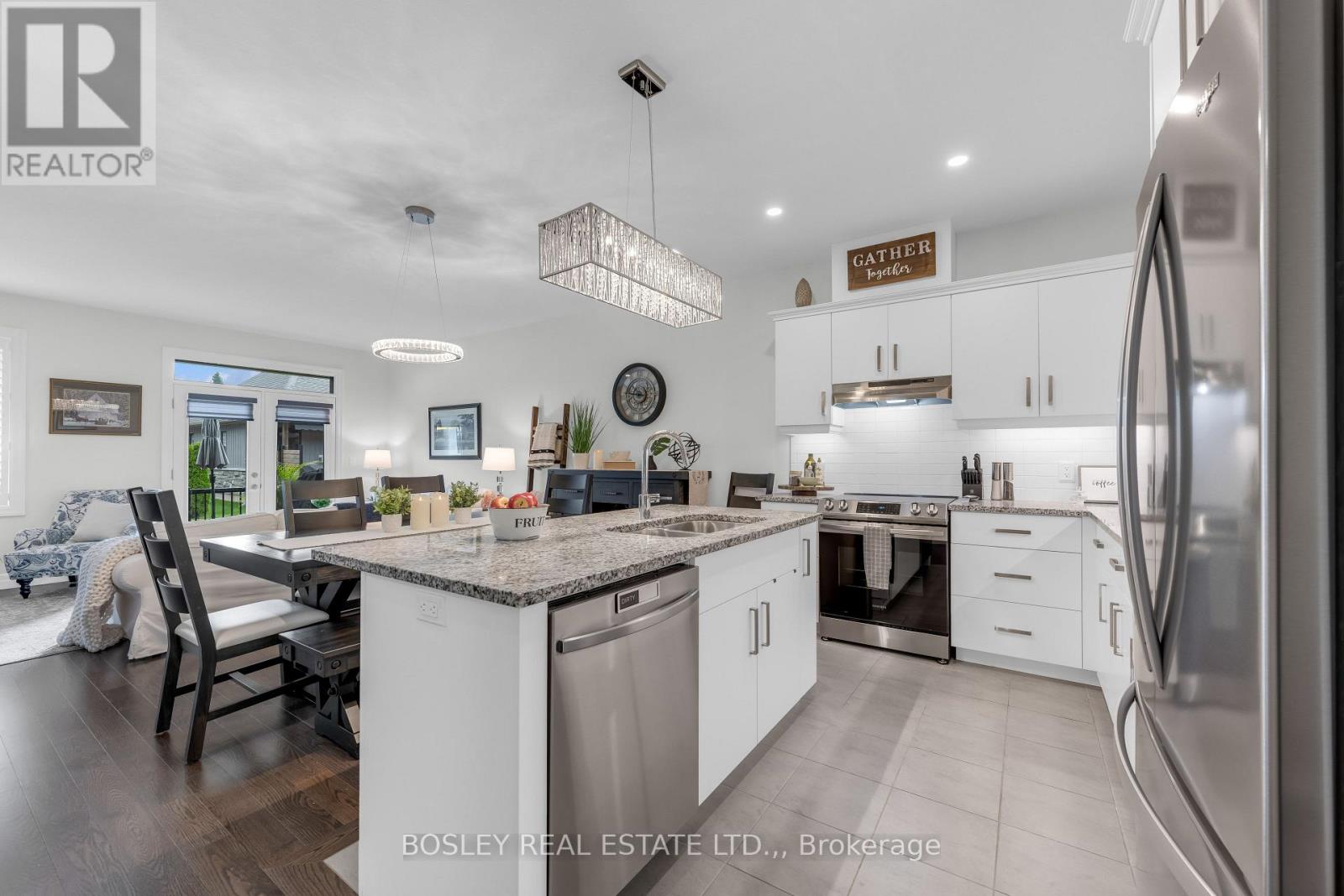 34 Borden Trail, Welland, Ontario  L3C 0H1 - Photo 3 - X13795262