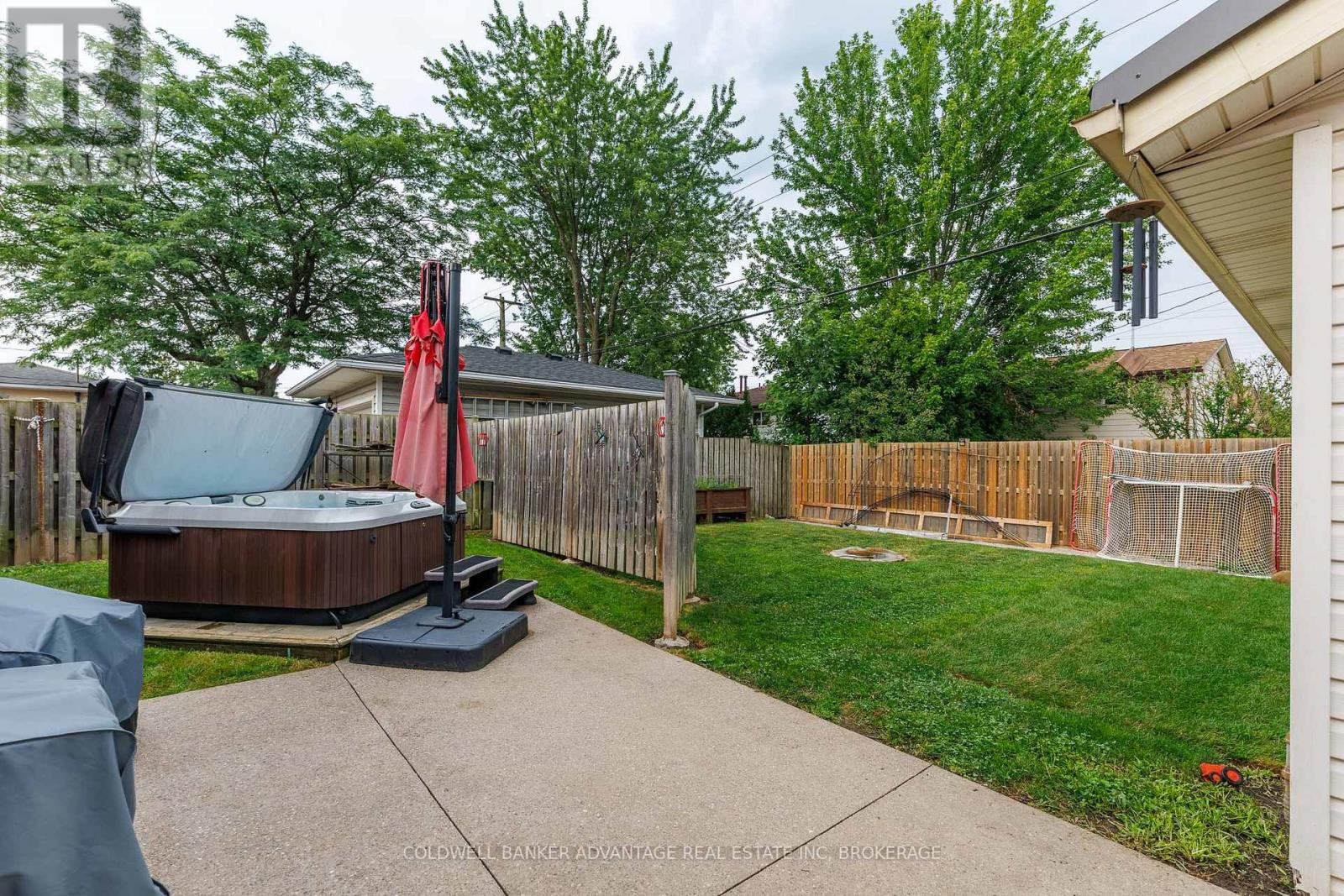 74 Pinehurst Drive, Welland, Ontario  L3C 3J1 - Photo 6 - X13798178