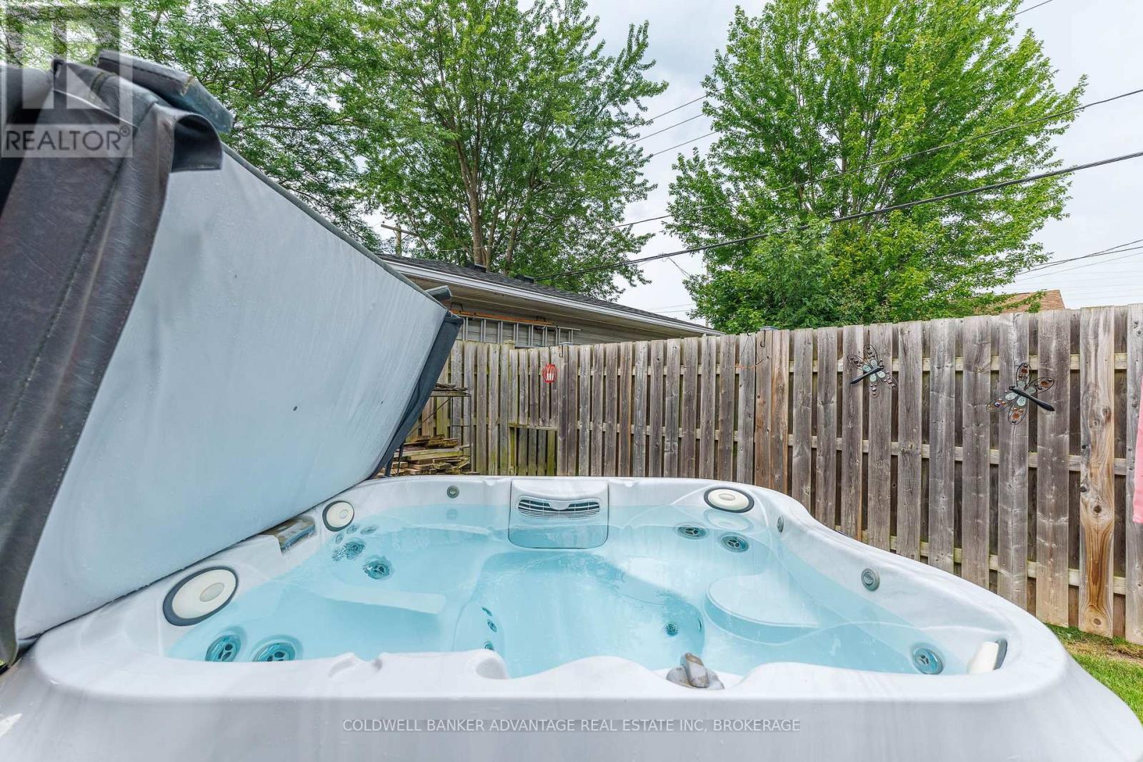 74 Pinehurst Drive, Welland, Ontario  L3C 3J1 - Photo 7 - X13798178