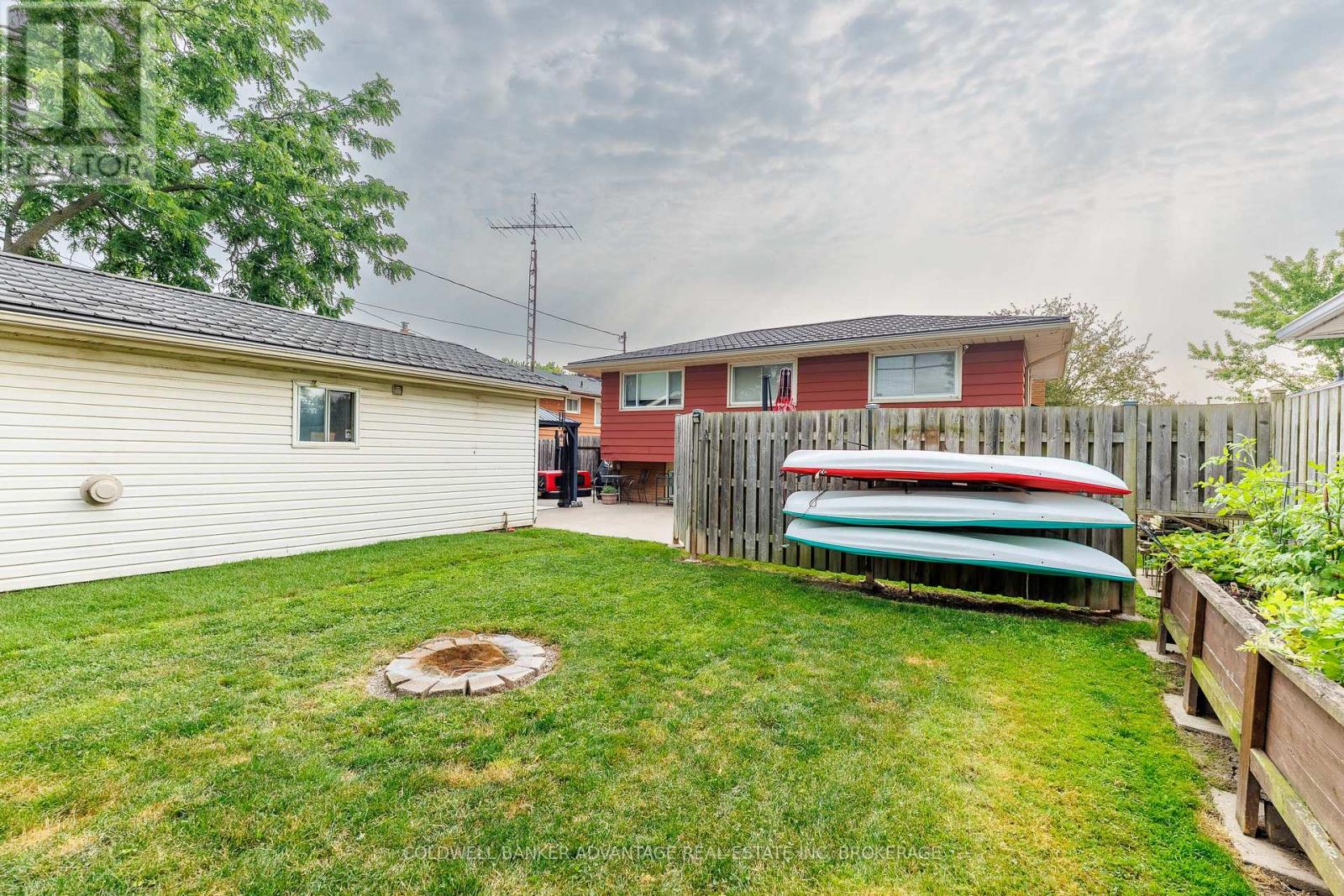74 Pinehurst Drive, Welland, Ontario  L3C 3J1 - Photo 9 - X13798178
