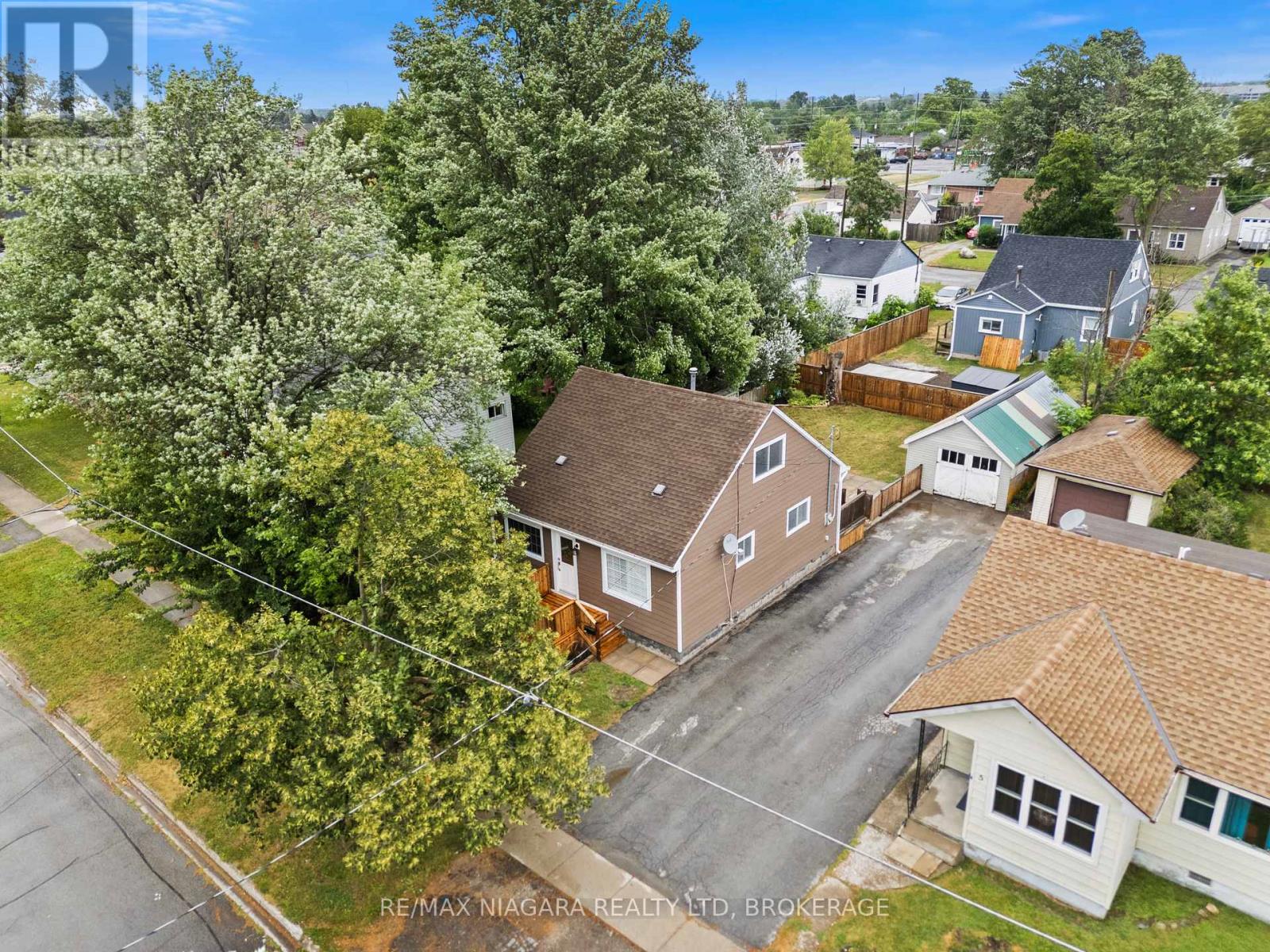 3 Osborne Street, Fort Erie, Ontario  L2A 3X8 - Photo 4 - X13800758