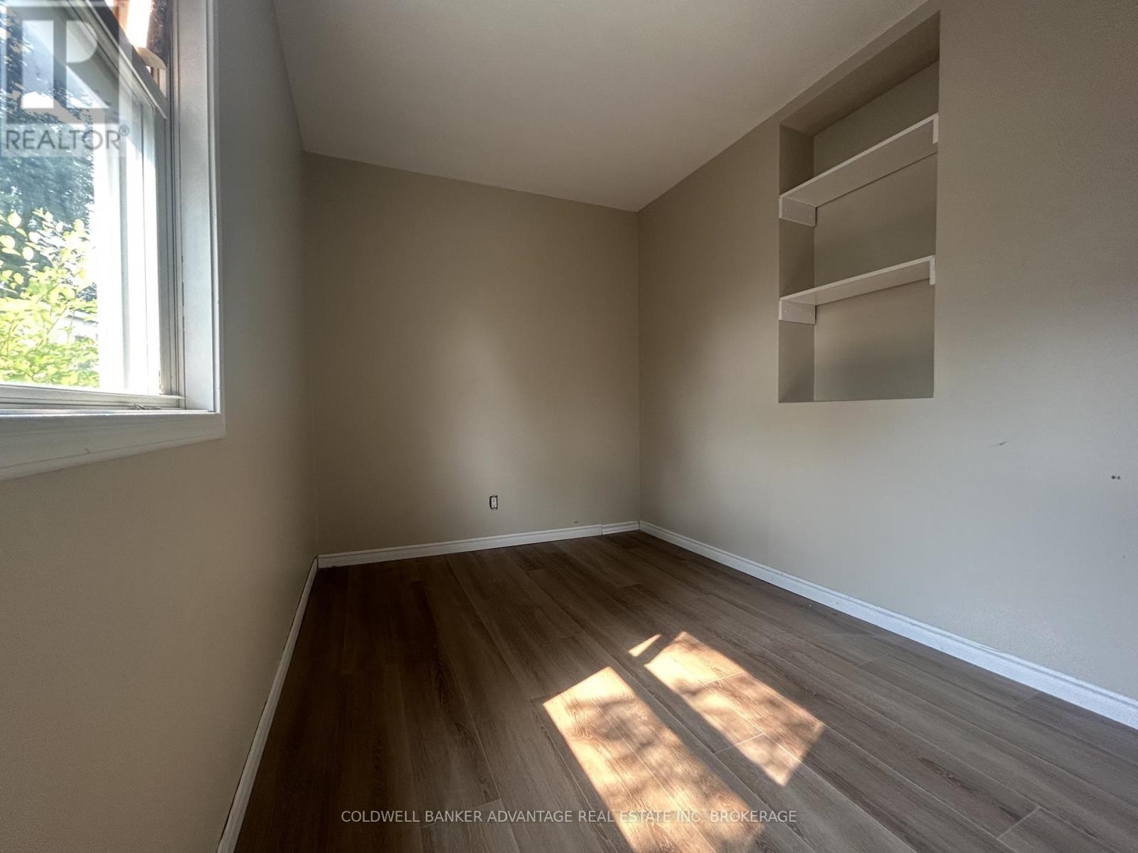 36 Sanford Street, Barrie, Ontario  L4N 3C2 - Photo 16 - S13808718