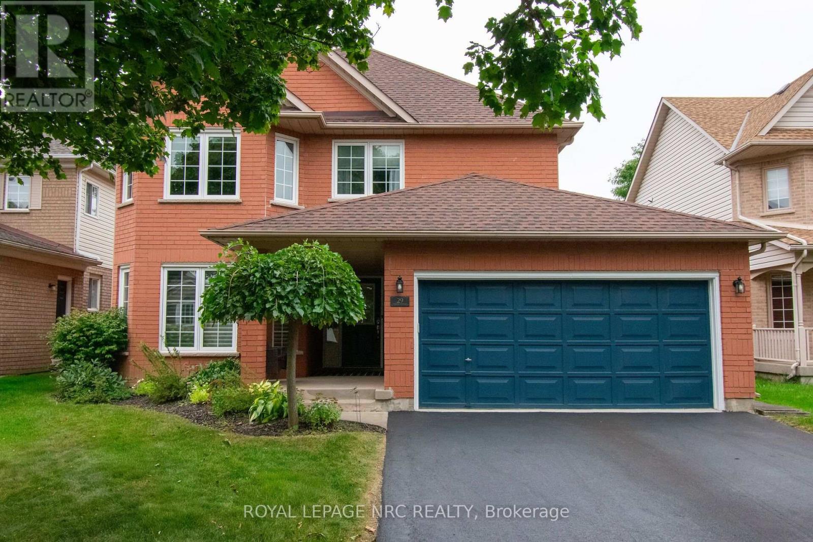 29 Farris Avenue, St. Catharines, Ontario  L2S 3W7 - Photo 1 - X13813988