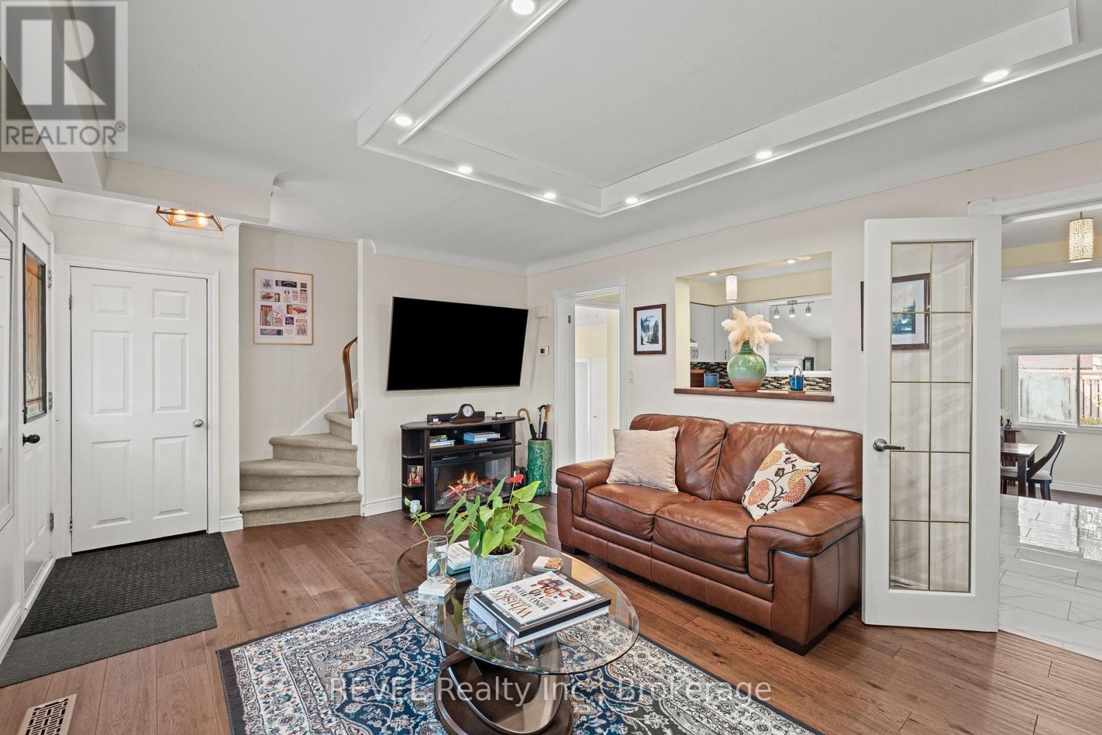 28 Black Knight Road, St. Catharines, Ontario  L2N 3C1 - Photo 3 - X13814186