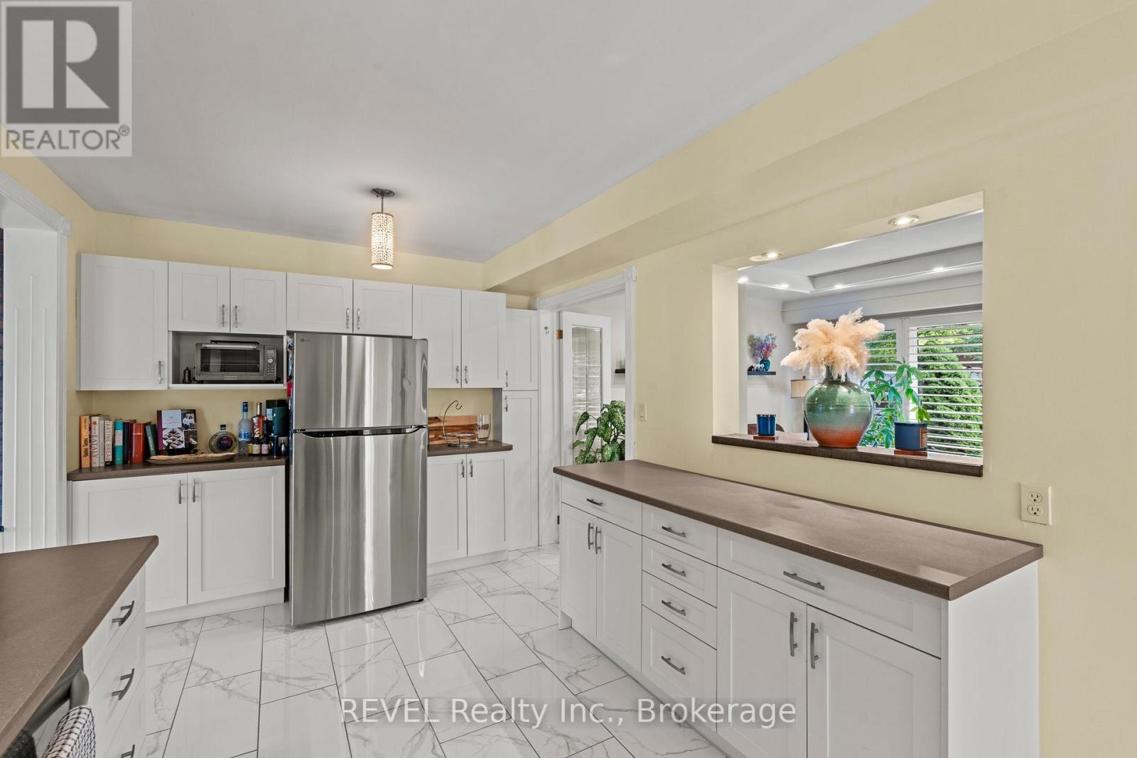 28 Black Knight Road, St. Catharines, Ontario  L2N 3C1 - Photo 6 - X13814186