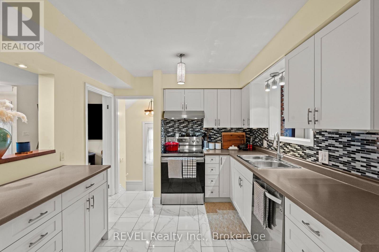28 Black Knight Road, St. Catharines, Ontario  L2N 3C1 - Photo 8 - X13814186