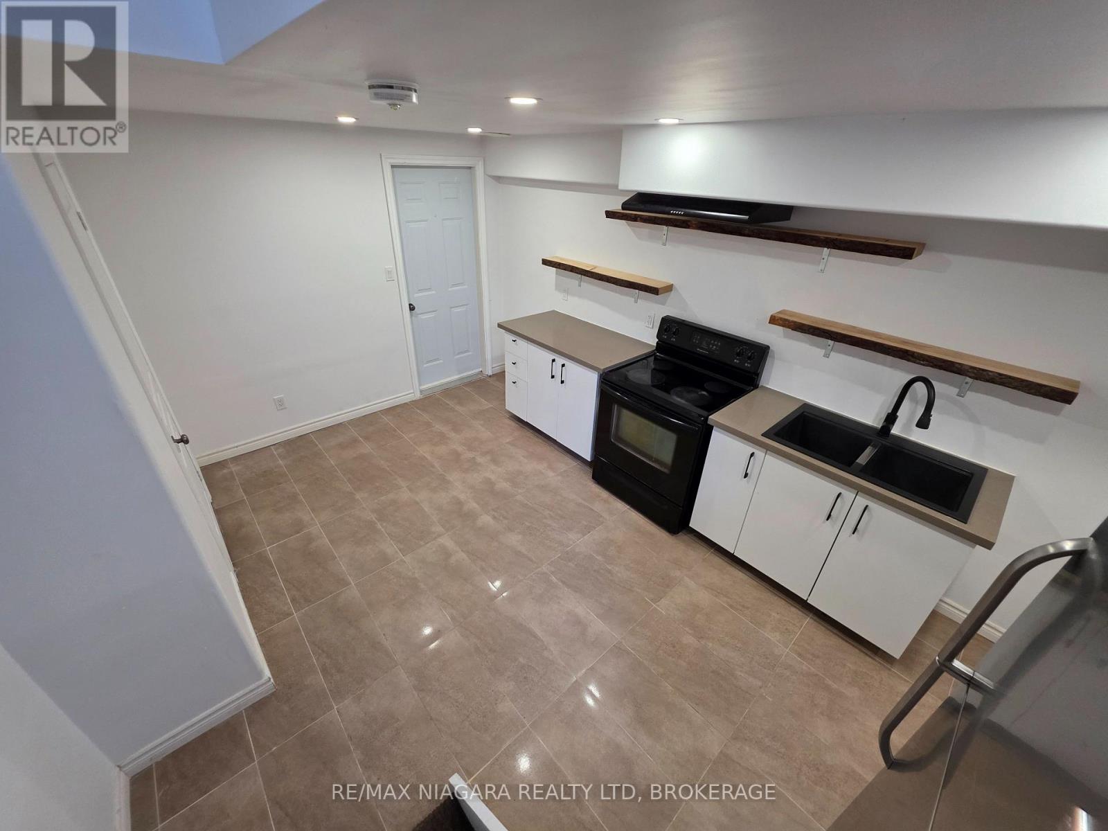 Lower Level - 8383 Heikoop Crescent, Niagara Falls, Ontario  L2H 3J7 - Photo 4 - X13817524
