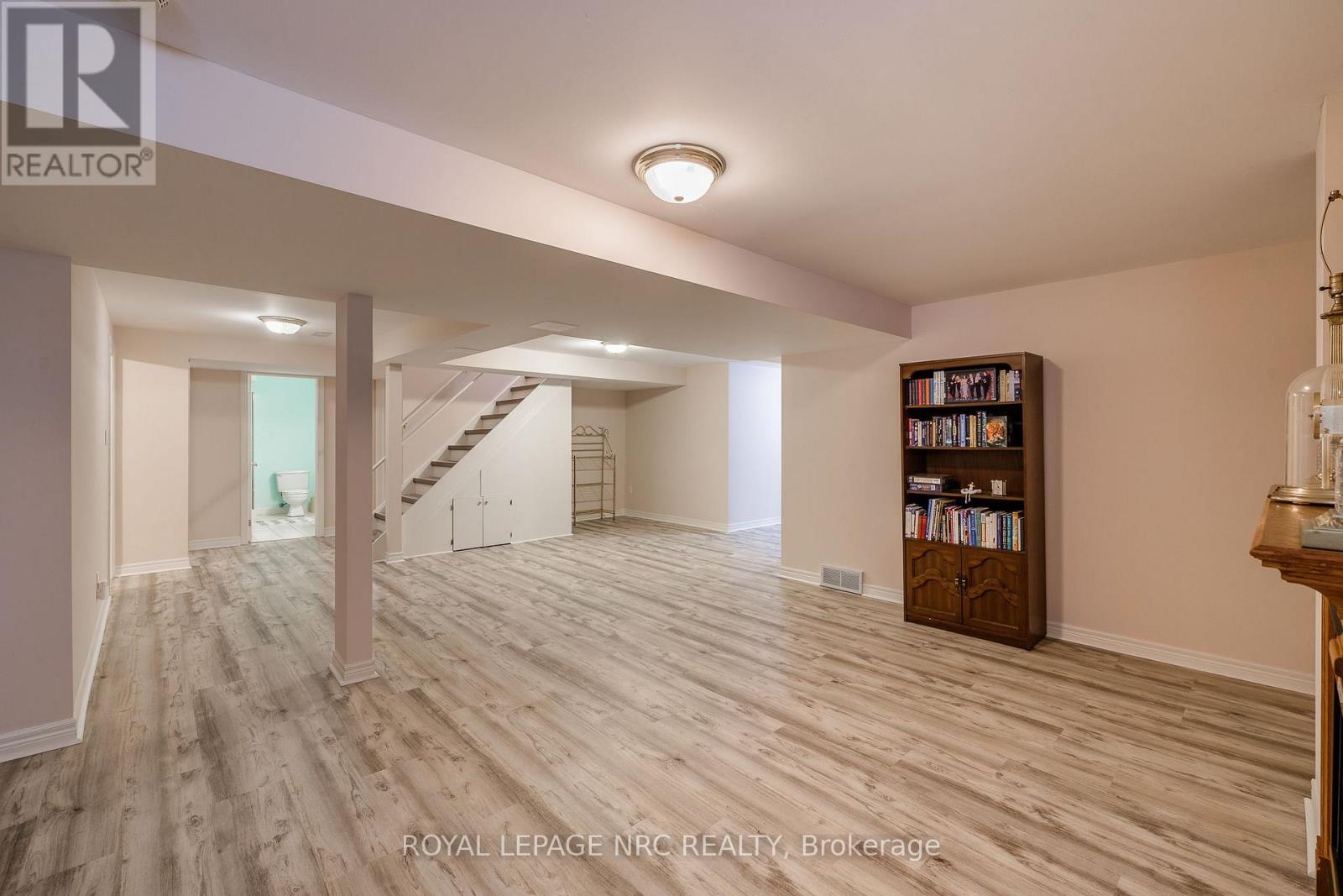 7621 Cameron Court, Niagara Falls, Ontario  L2H 3G9 - Photo 23 - X13826802