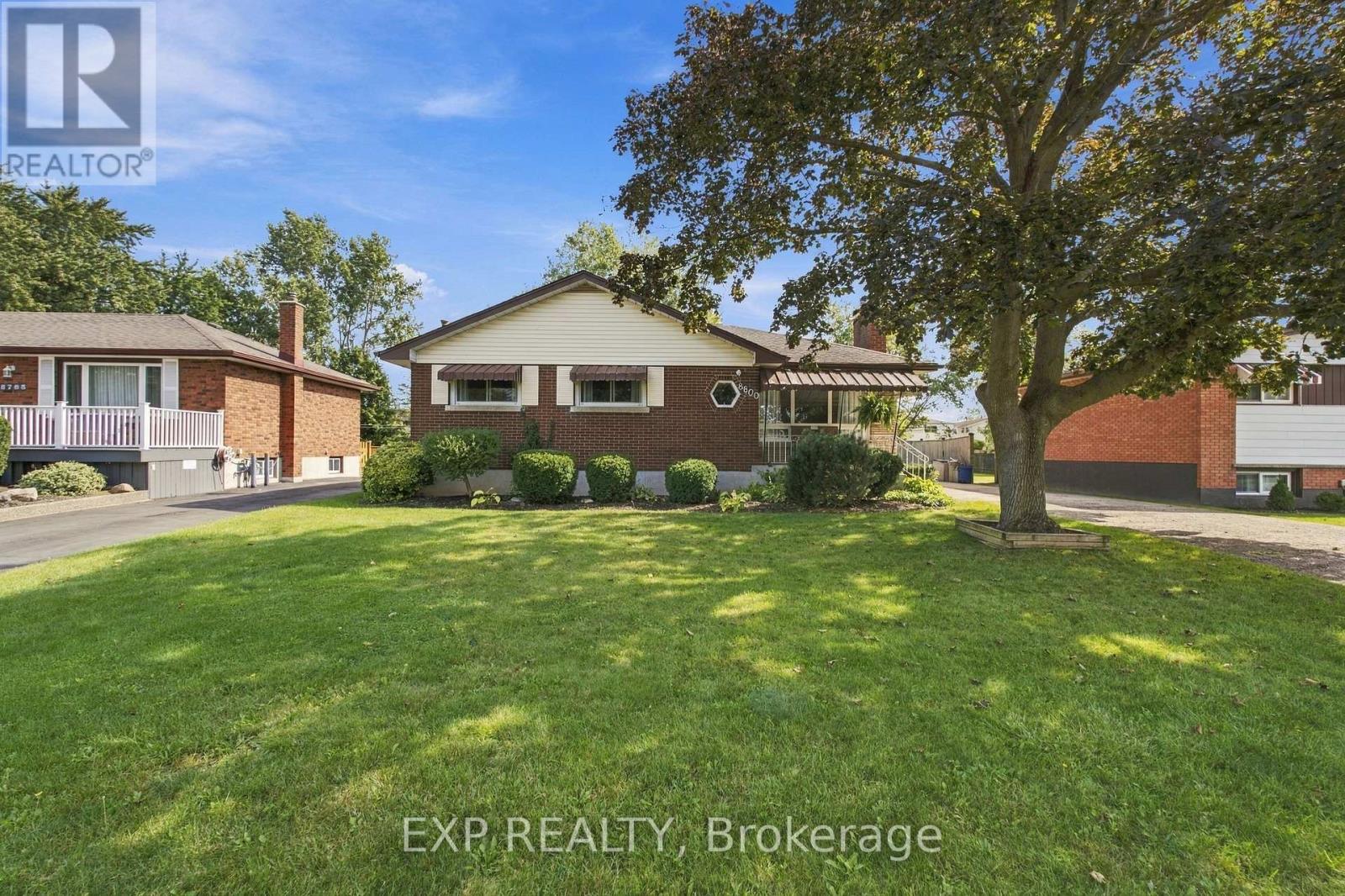 8800 Champlain Drive, Niagara Falls, Ontario  L2G 6Y6 - Photo 1 - X13826822