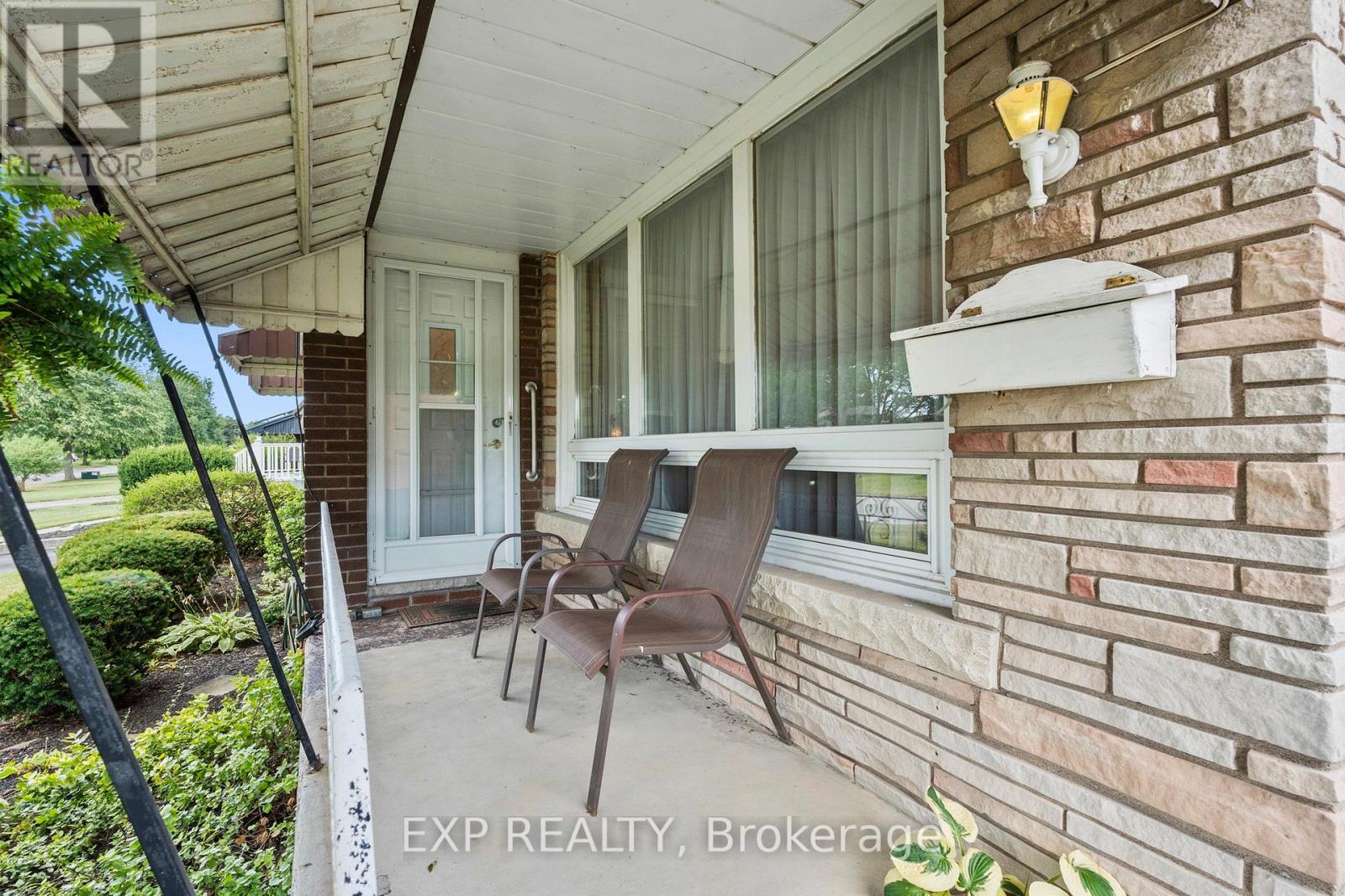 8800 Champlain Drive, Niagara Falls, Ontario  L2G 6Y6 - Photo 7 - X13826822