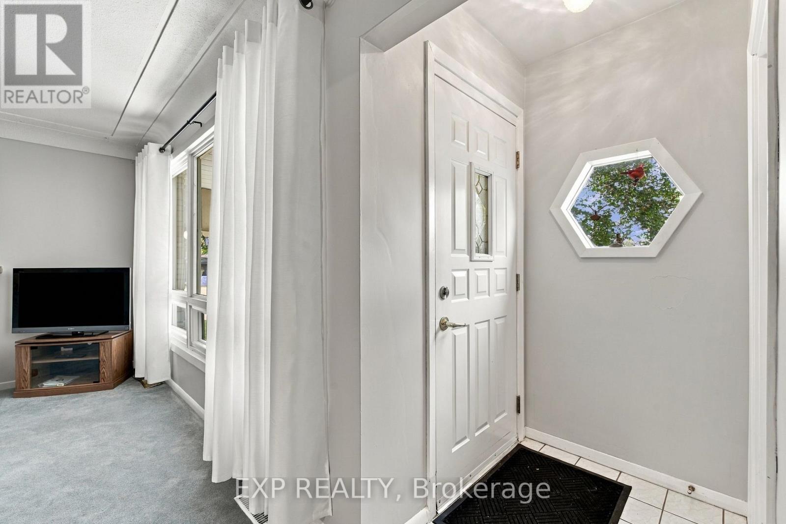 8800 Champlain Drive, Niagara Falls, Ontario  L2G 6Y6 - Photo 8 - X13826822