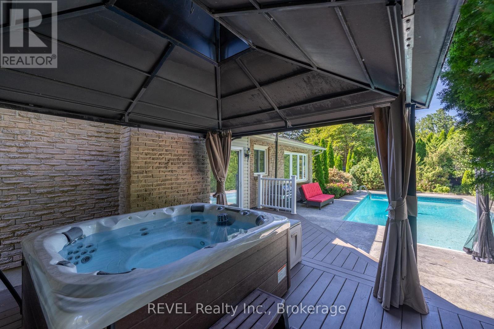 5 Tottenham Court, Niagara-On-The-Lake, Ontario  L0S 1J0 - Photo 8 - X13827056
