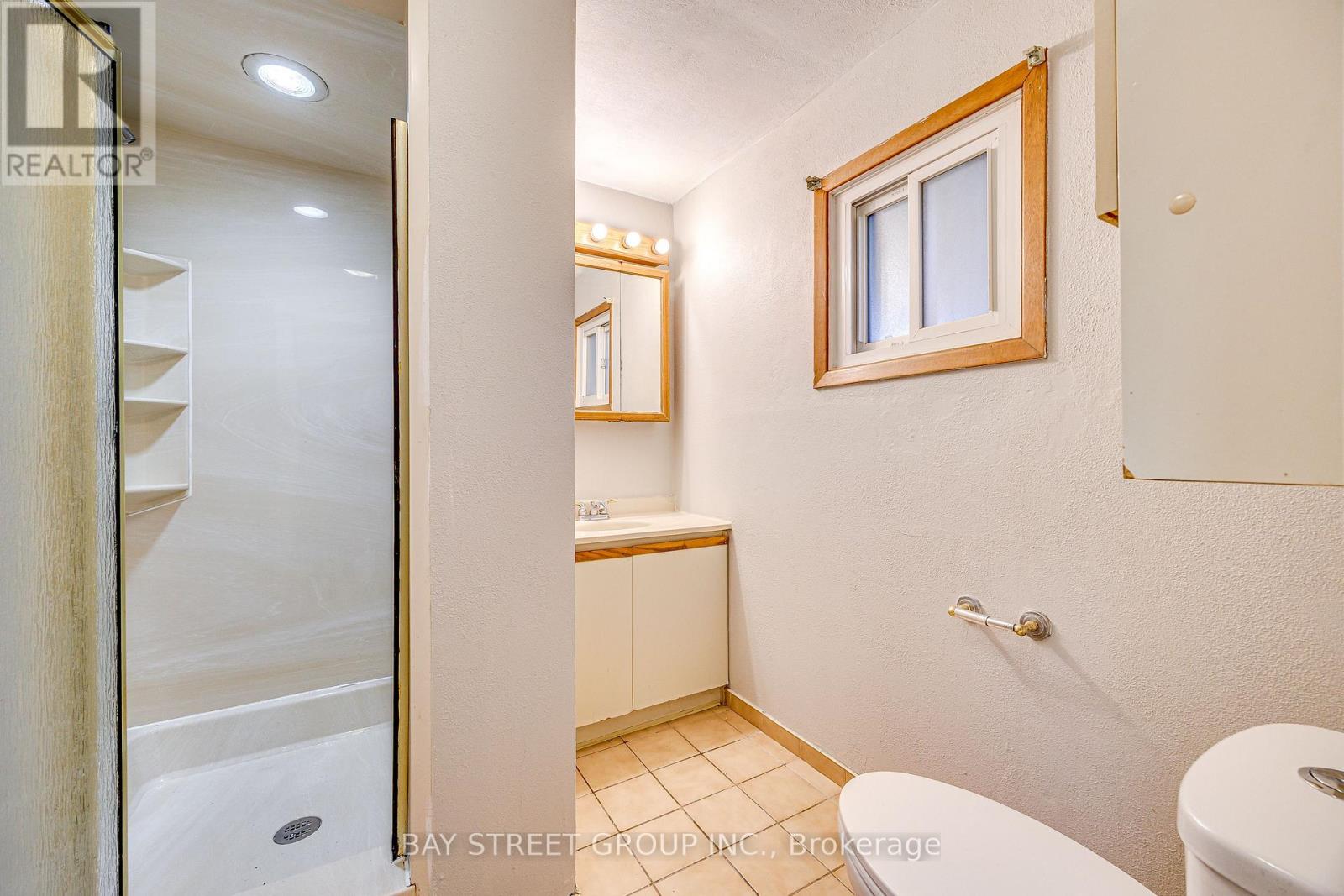 110 St. David's Road, St. Catharines, Ontario  L2T 1P9 - Photo 23 - X13828242